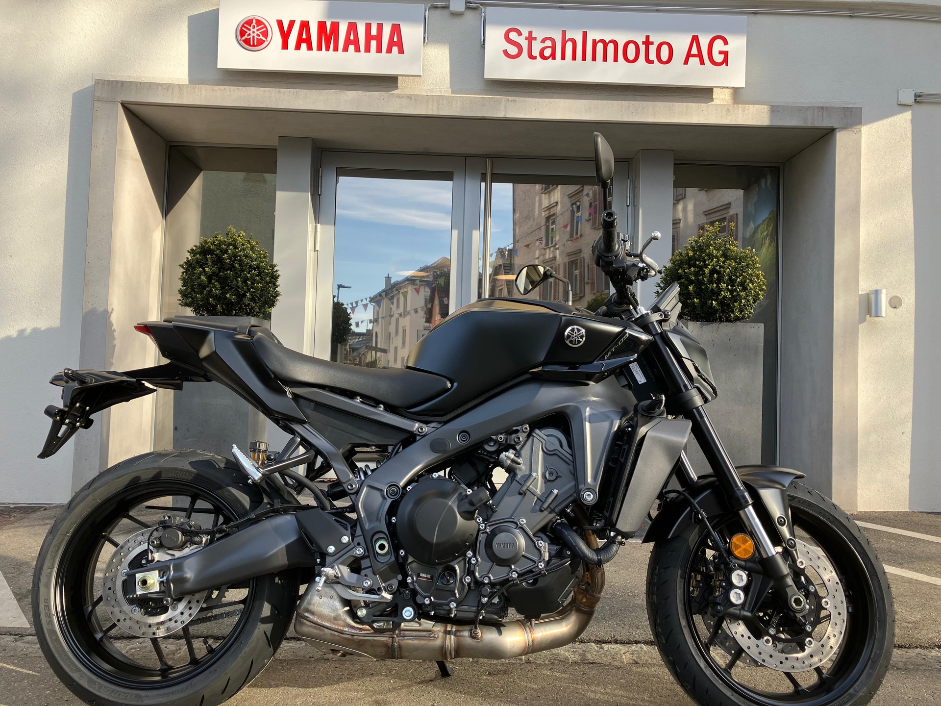 YAMAHA MT-09