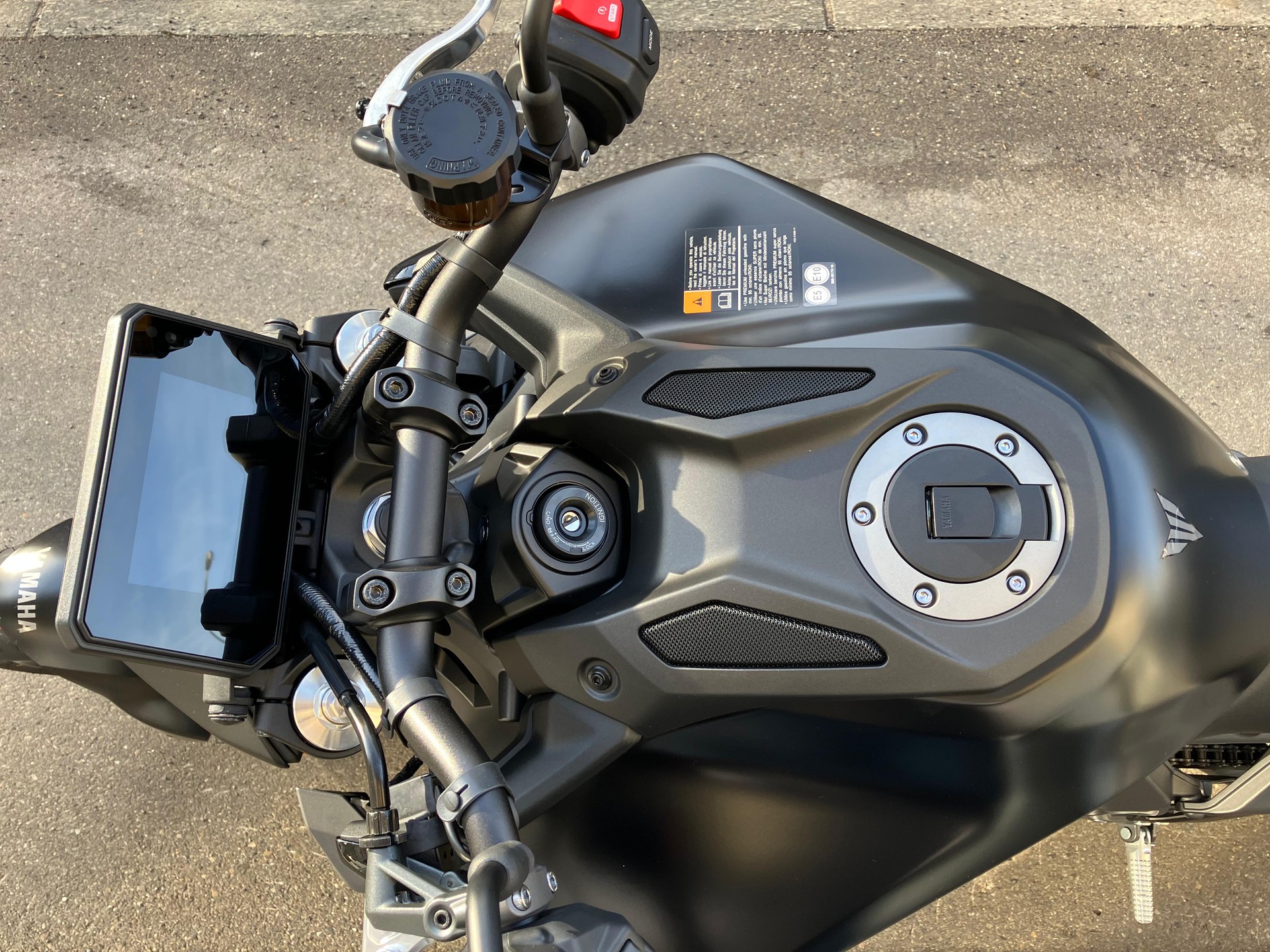 YAMAHA MT-09-image-6