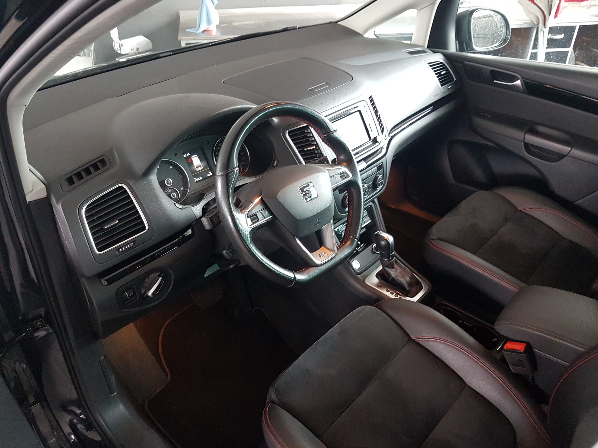 SEAT Alhambra 2.0 TDI FR Line DSG-image-8