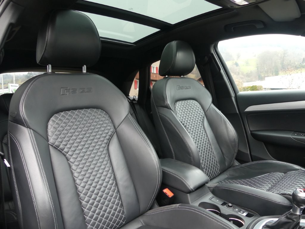 AUDI RS Q3 2.5 TFSI performance quattro S-tronic-image-11