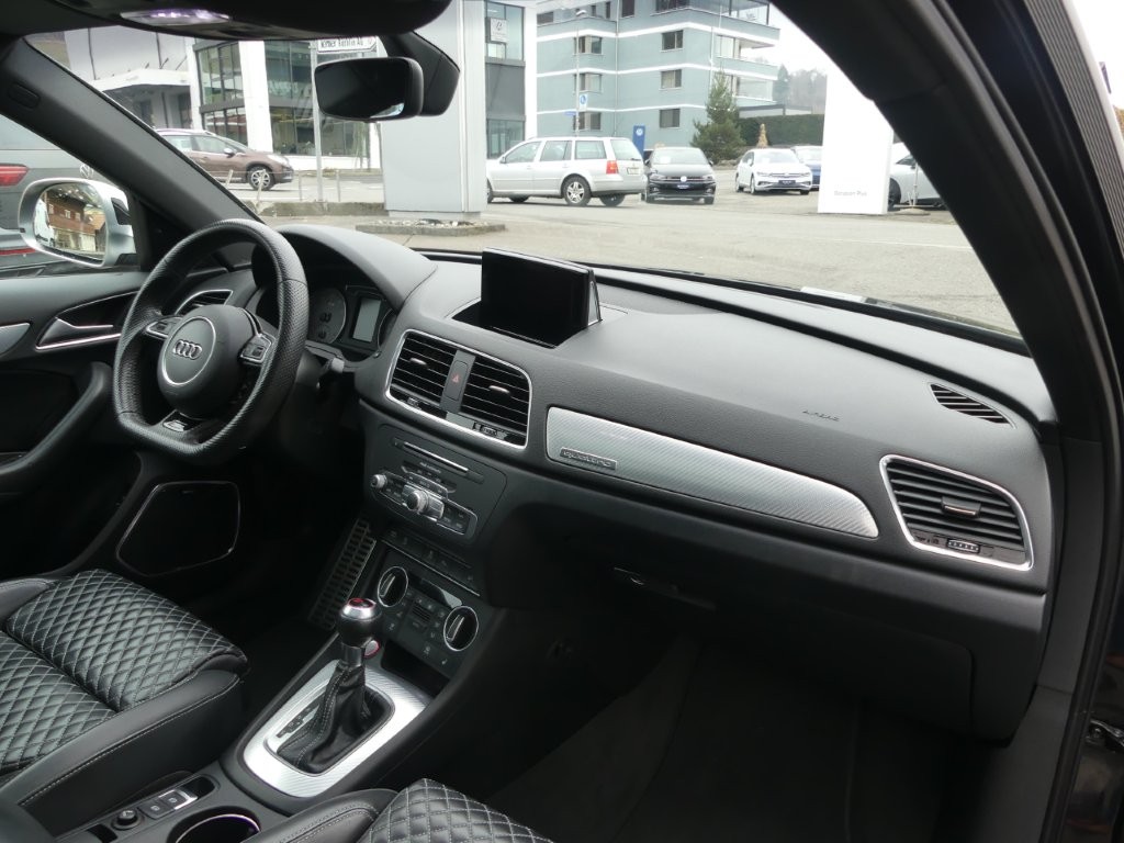 AUDI RS Q3 2.5 TFSI performance quattro S-tronic-image-9