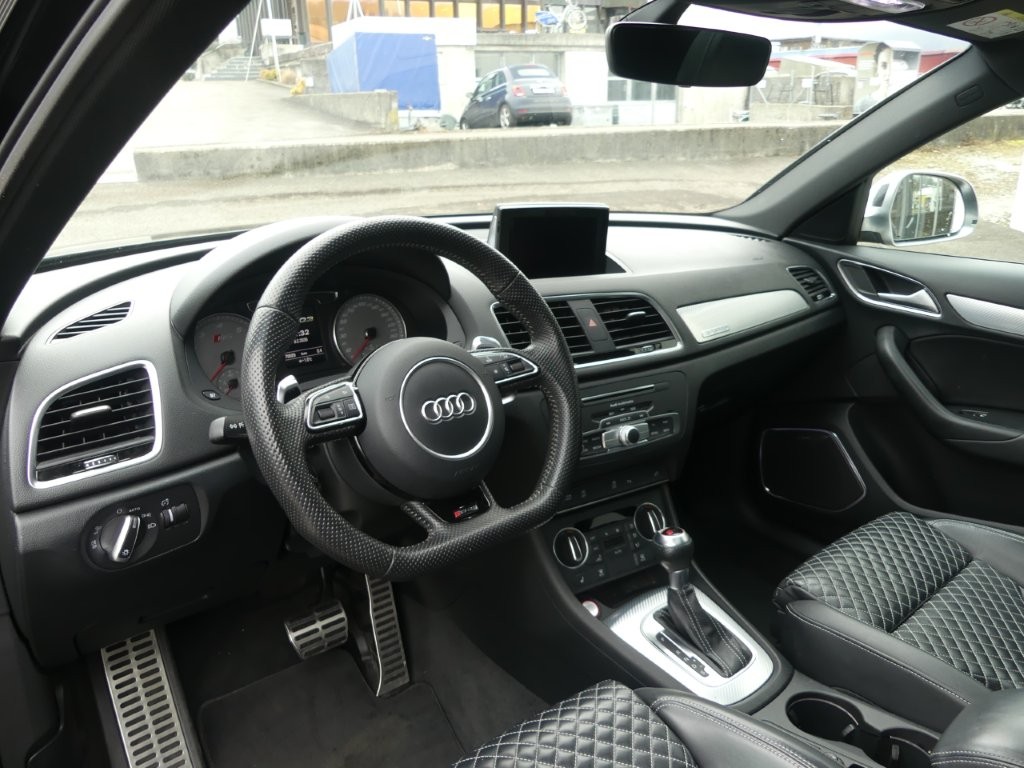 AUDI RS Q3 2.5 TFSI performance quattro S-tronic-image-7