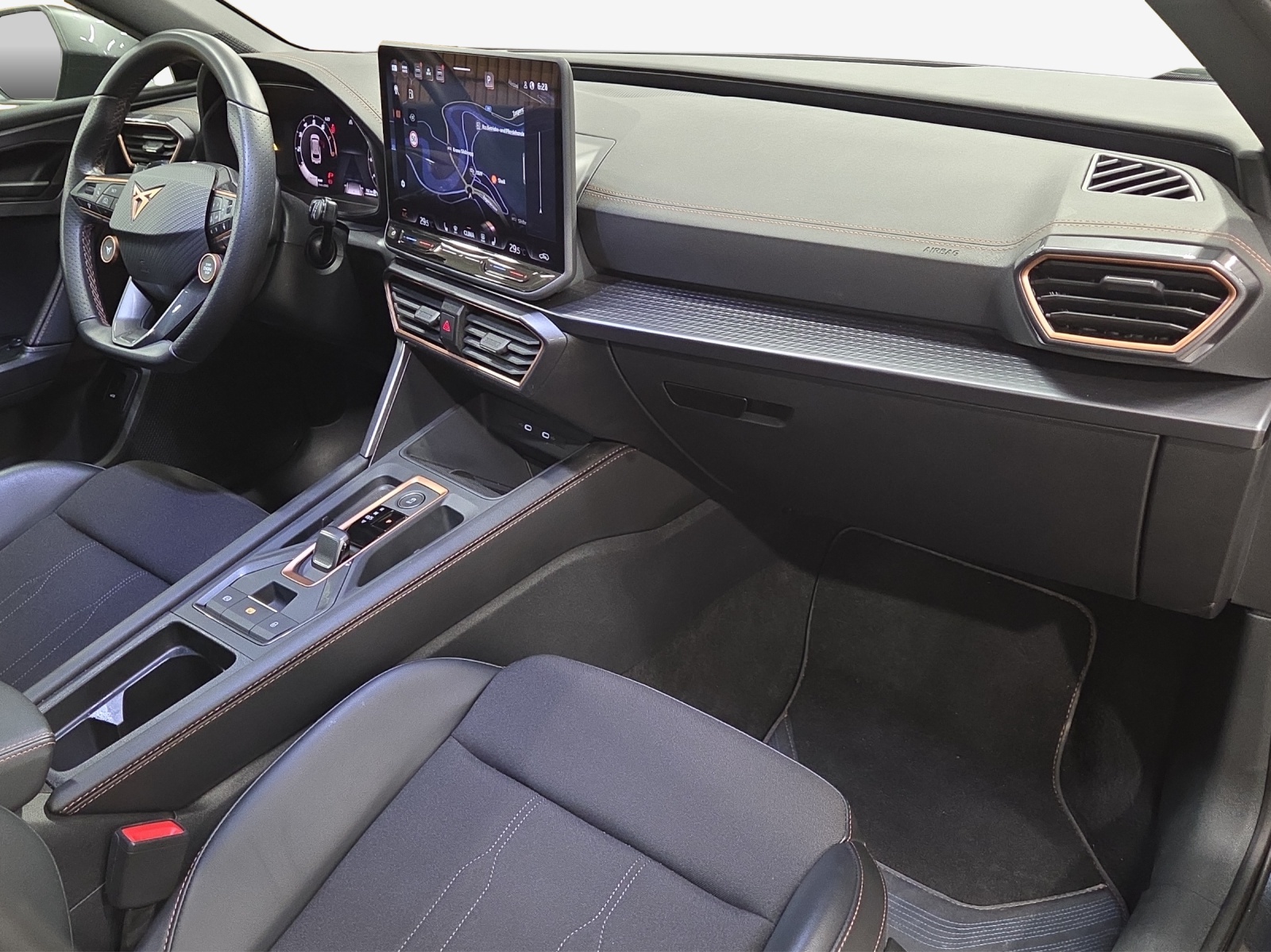 CUPRA LEON ST 1.5 eTSI DSG-image-13