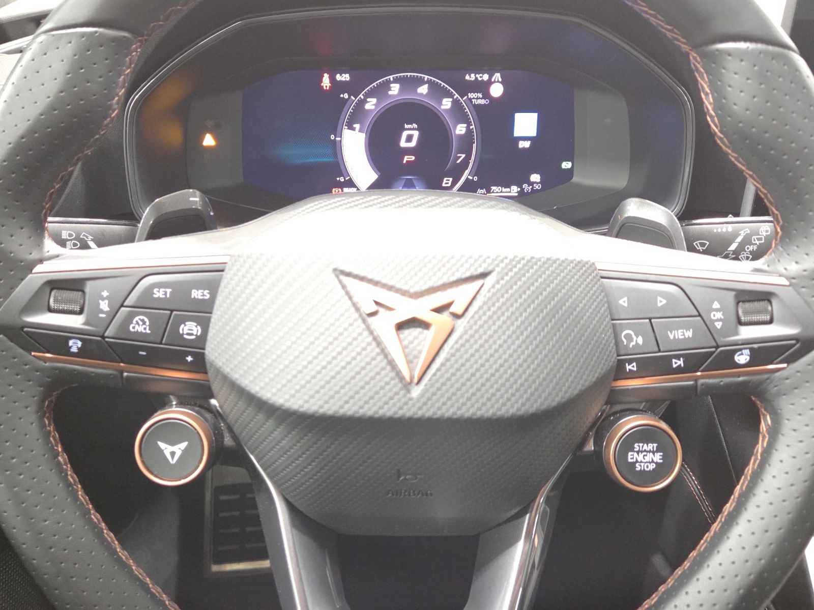 CUPRA LEON ST 1.5 eTSI DSG-image-14