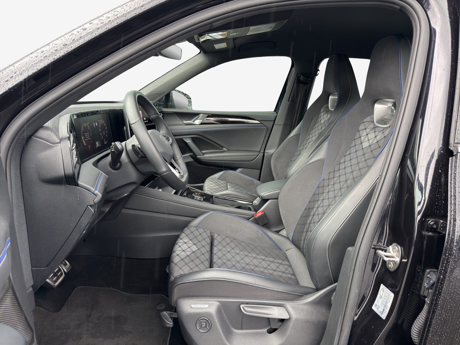 VW Tiguan 2.0 TDI SCR R-Line 4Motion DSG-image-7