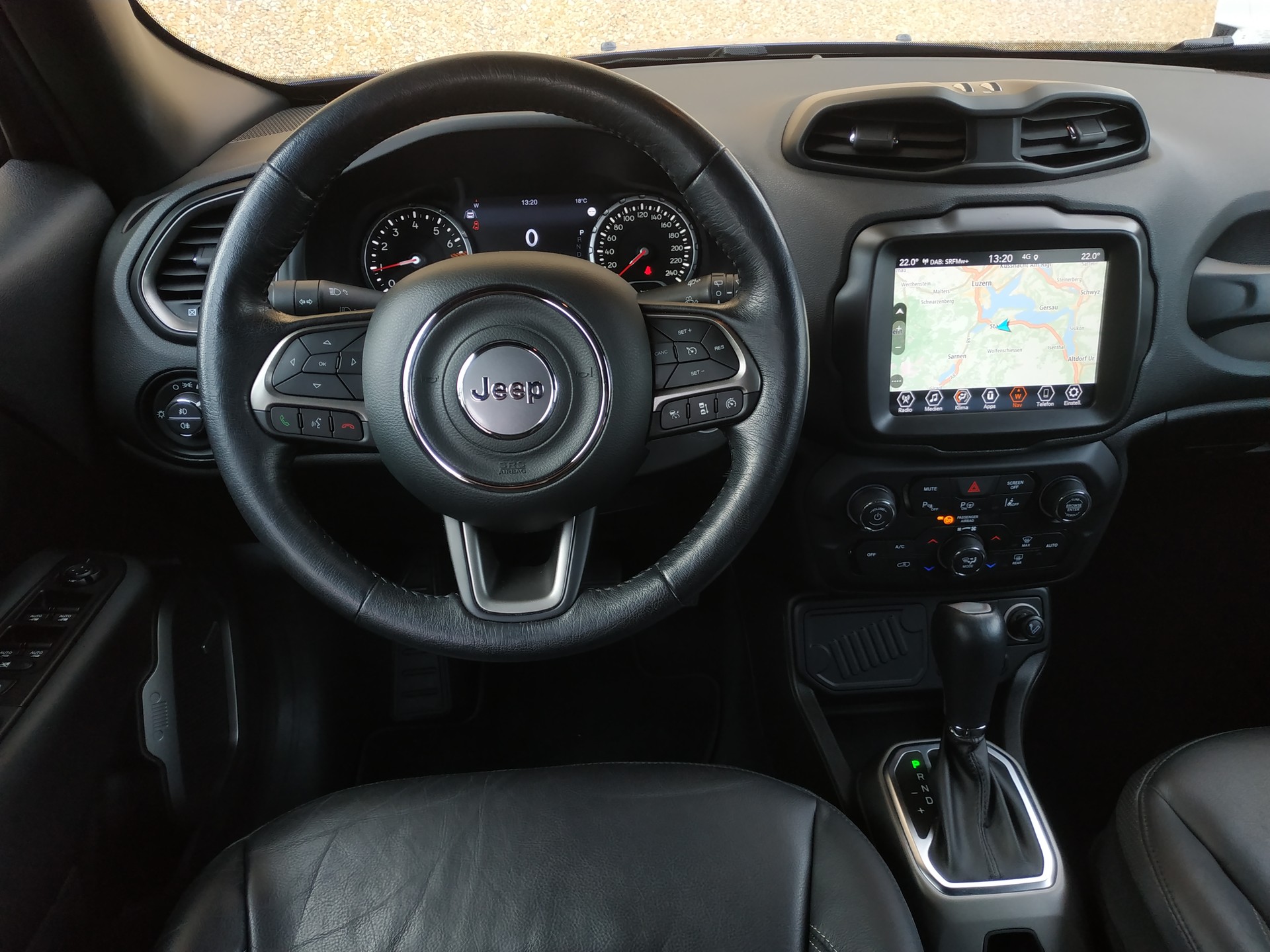 JEEP Renegade 1.3 GSE Turbo Limited Automat-image-12