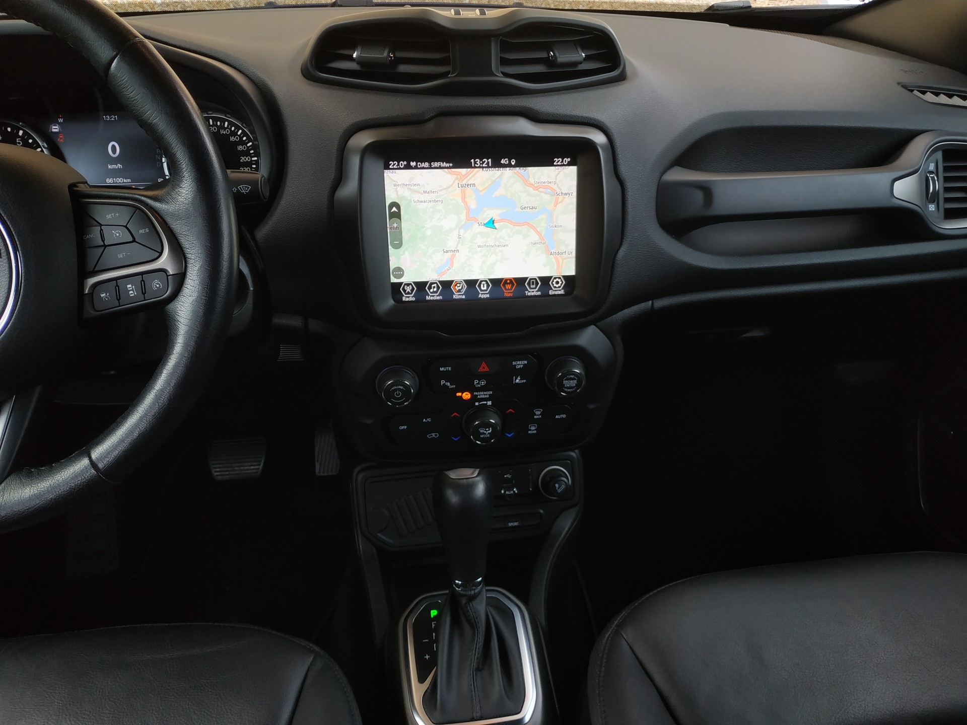 JEEP Renegade 1.3 GSE Turbo Limited Automat-image-14