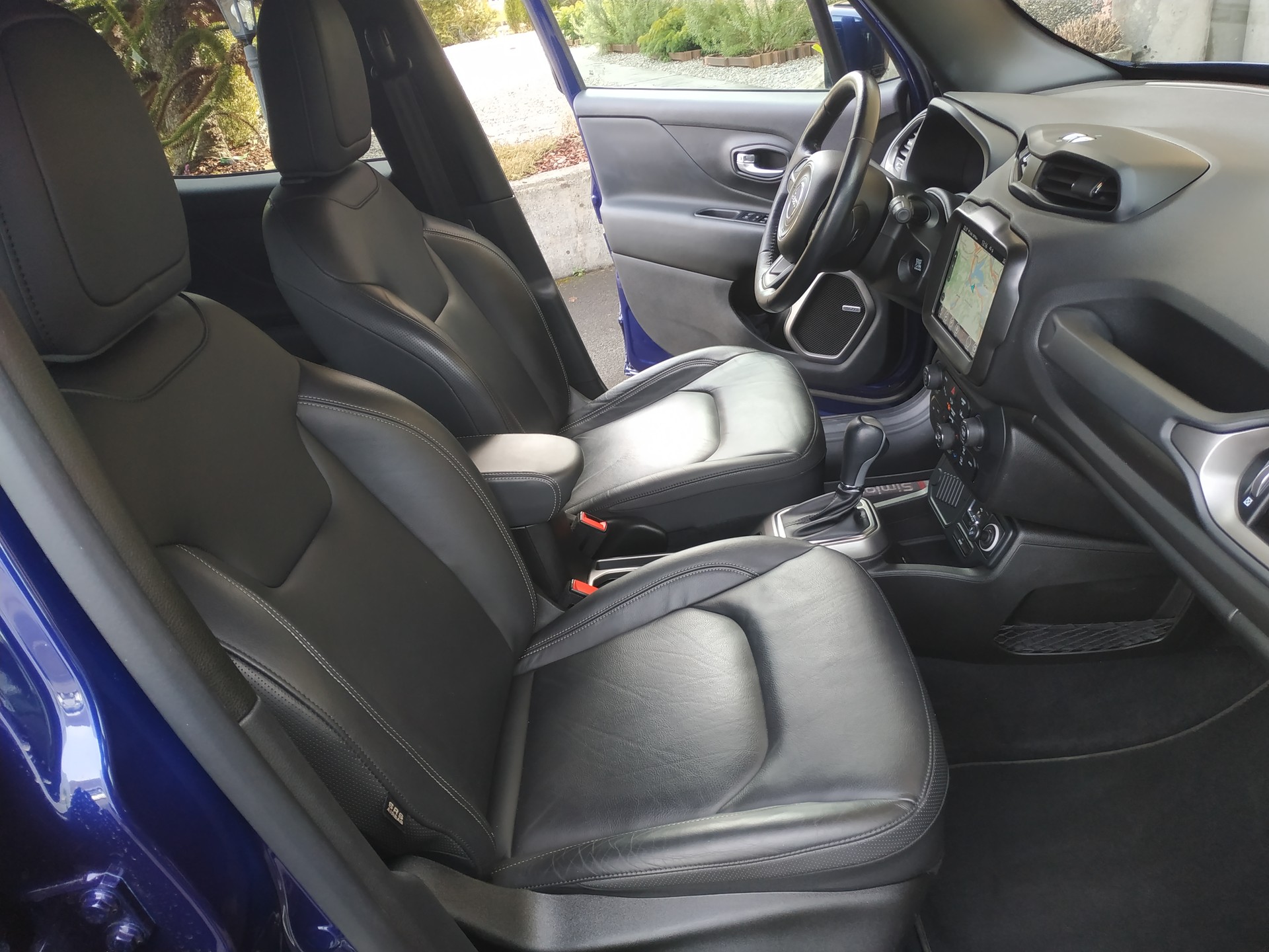 JEEP Renegade 1.3 GSE Turbo Limited Automat-image-11