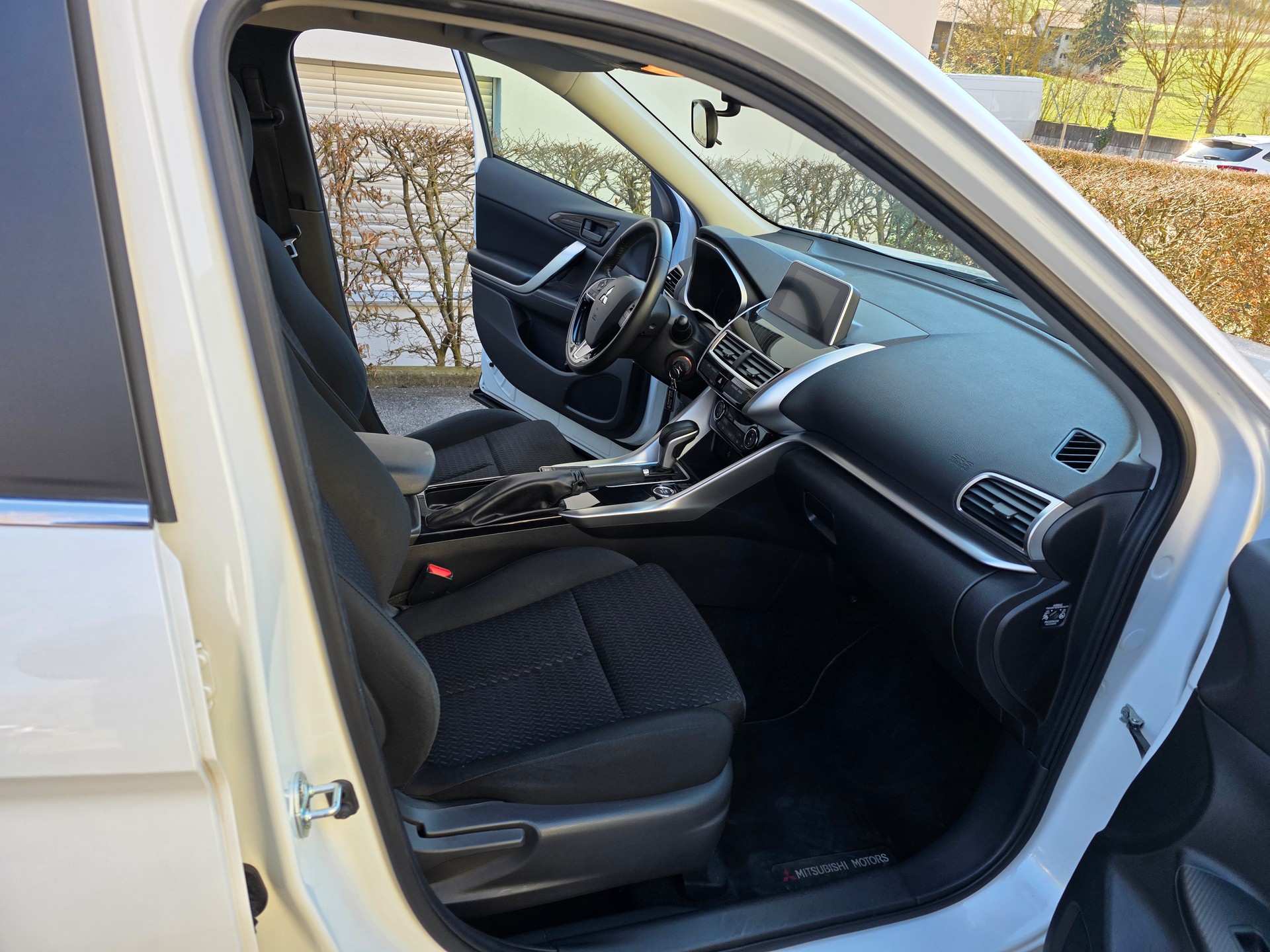 MITSUBISHI Eclipse Cross 1.5 T-Mivec Value 4WD CVT-image-11