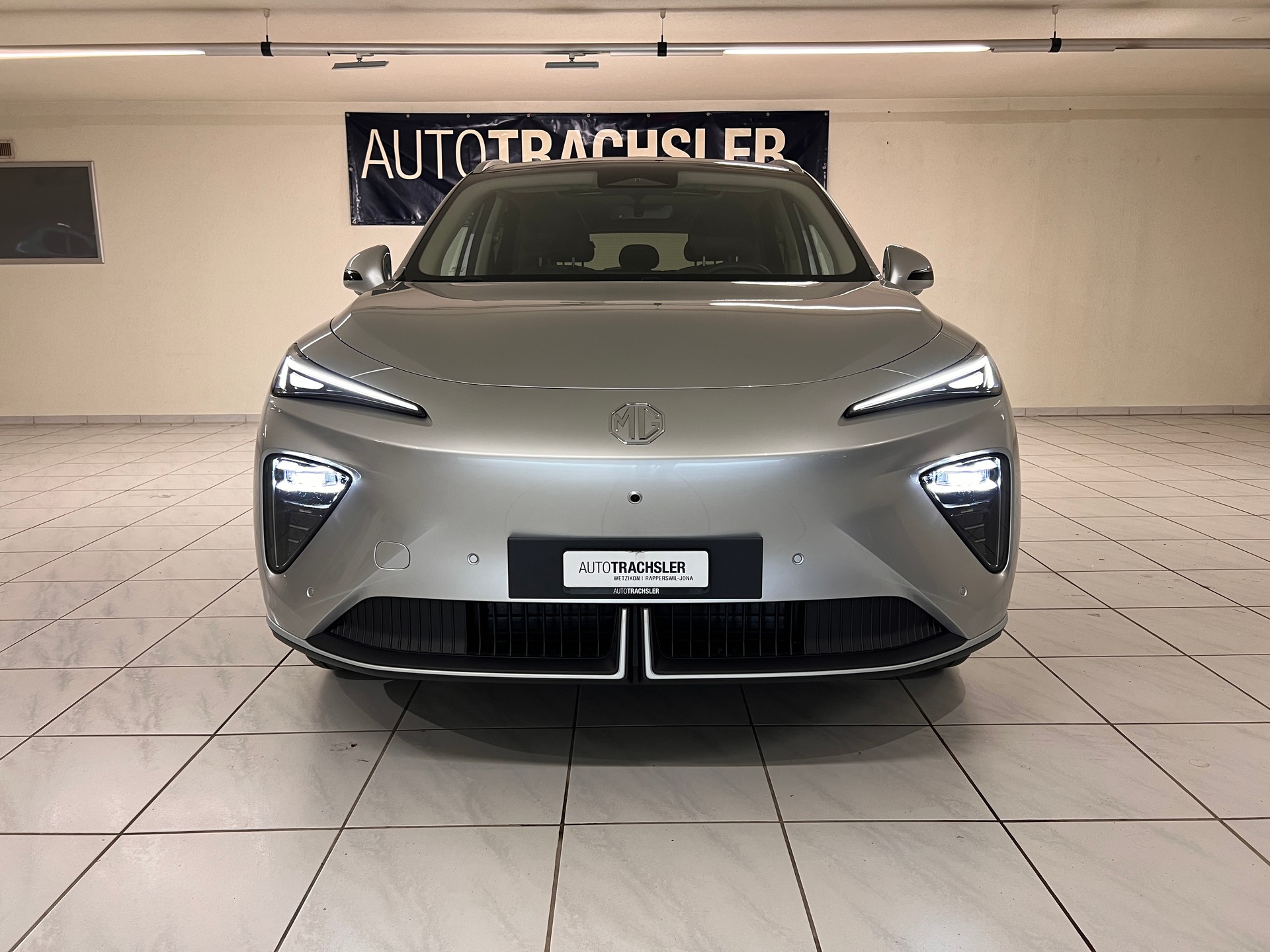 MG S6 EV 77kWh Luxury AWD-image-1