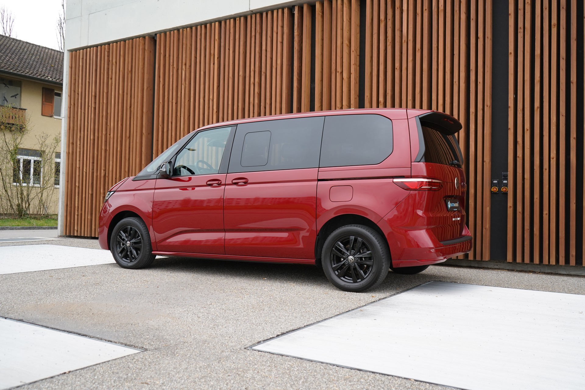 VW MULTIVAN 2.0 TSI LIBERTY SPORT DSG l 204 PS-image-12