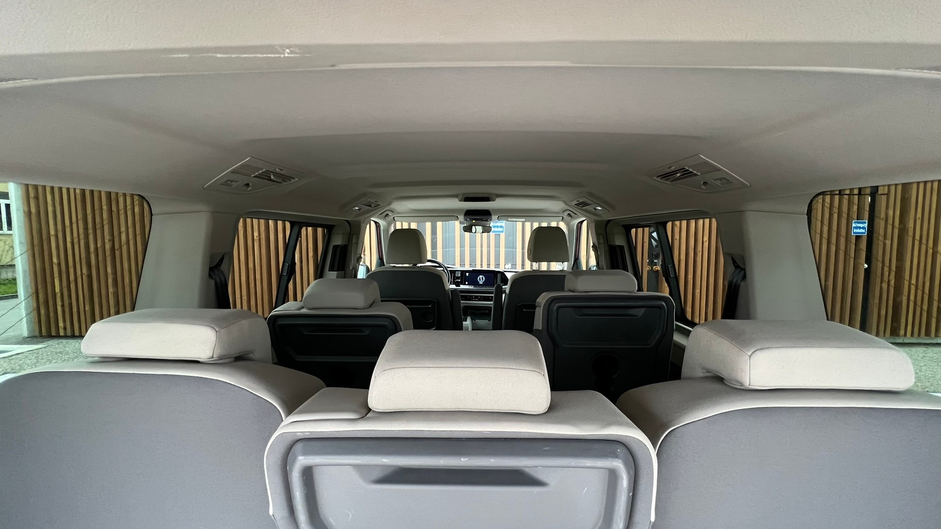 VW MULTIVAN 2.0 TSI LIBERTY SPORT DSG l 204 PS-image-29