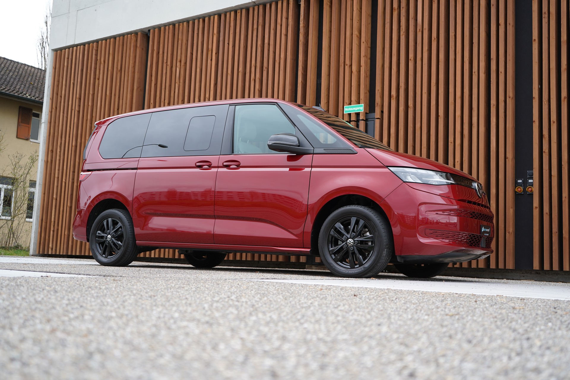 VW MULTIVAN 2.0 TSI LIBERTY SPORT DSG l 204 PS-image-9