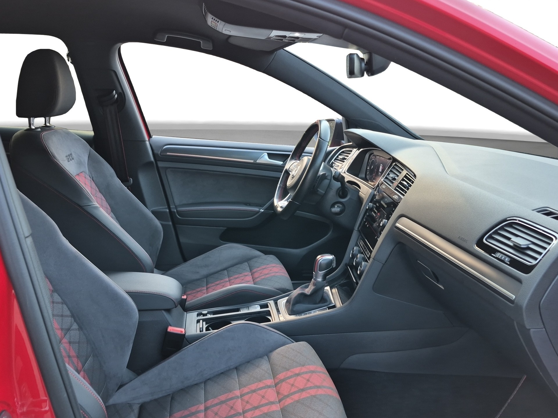 VW Golf 2.0 TSI GTI TCR DSG-image-6