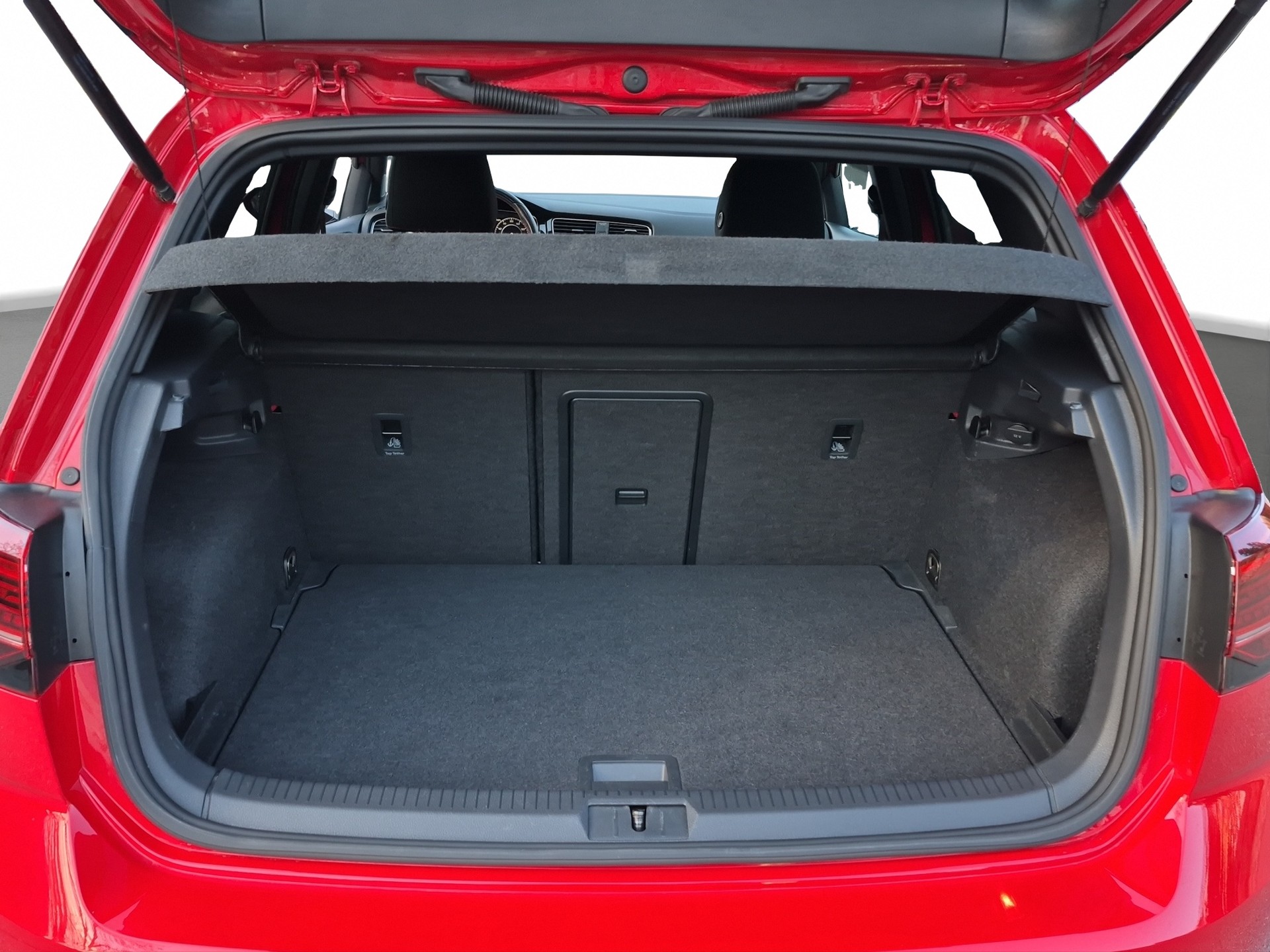 VW Golf 2.0 TSI GTI TCR DSG-image-11