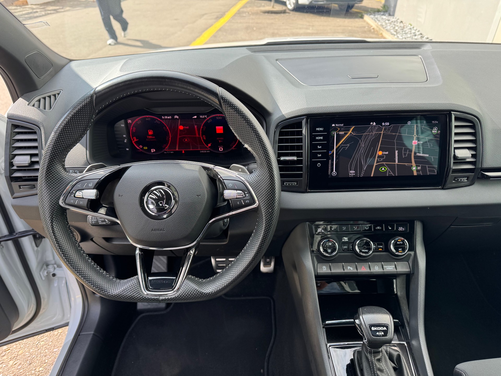 SKODA Karoq 2.0 TSI SportLine 4x4 DSG-image-12