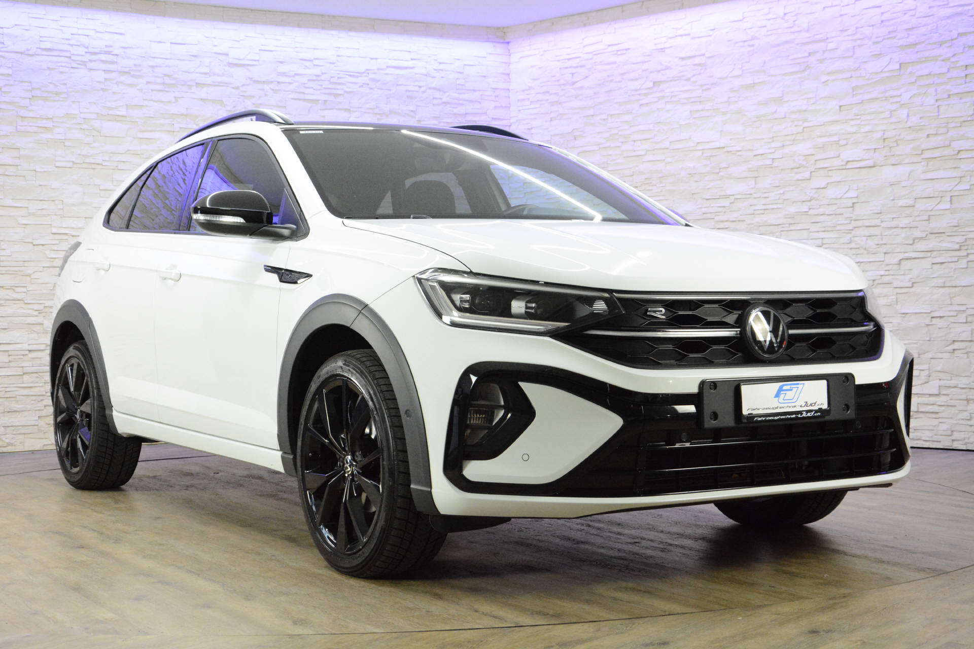 VW Taigo 1.0 TSI R-Line DSG-image-1