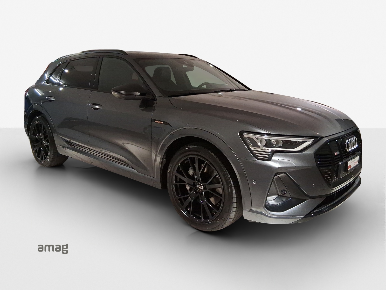 AUDI e-tron 55 S Line quattro-image-6