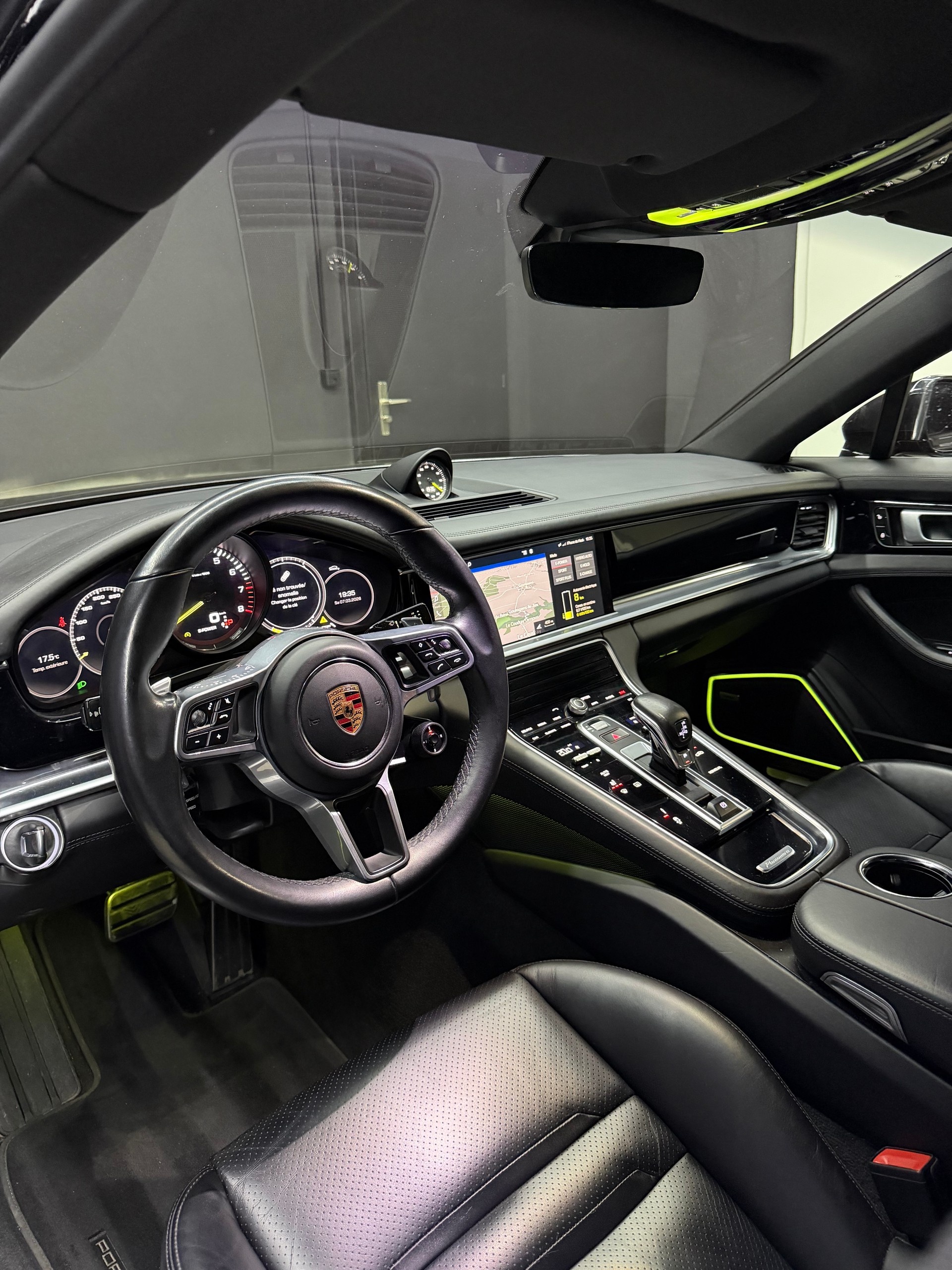 PORSCHE Panamera 4 E-Hybrid PDK-image-11