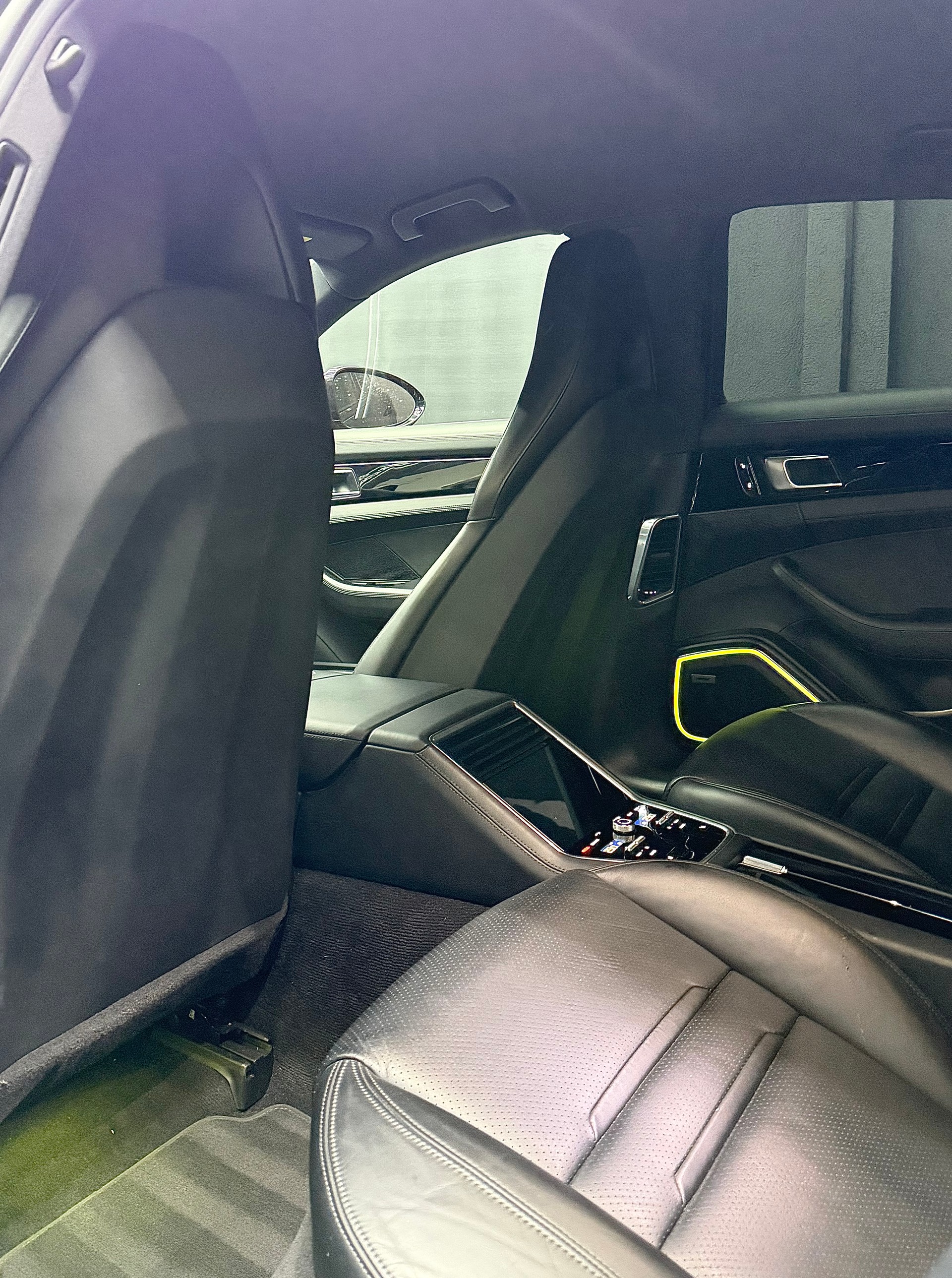 PORSCHE Panamera 4 E-Hybrid PDK-image-16