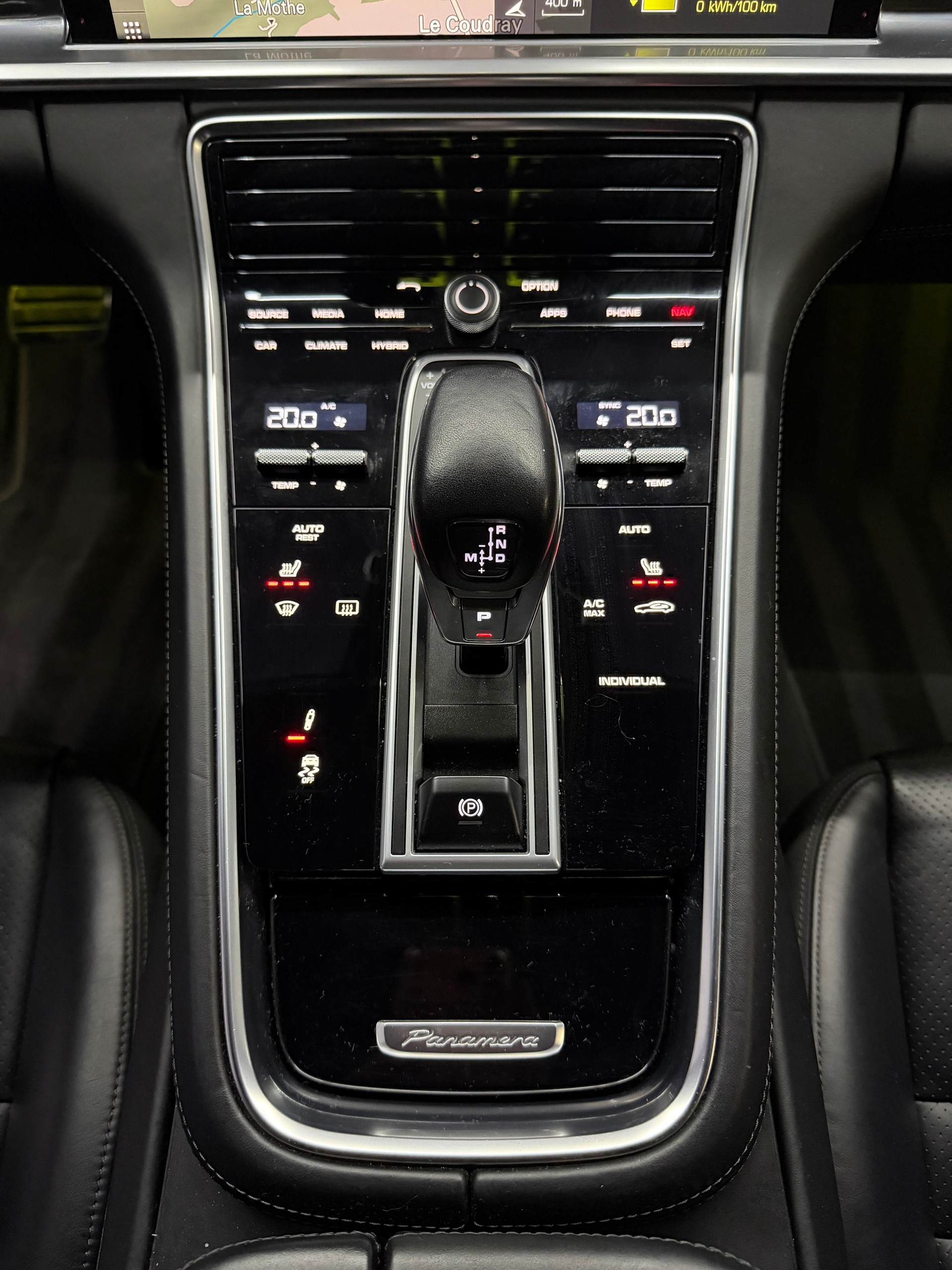 PORSCHE Panamera 4 E-Hybrid PDK-image-20