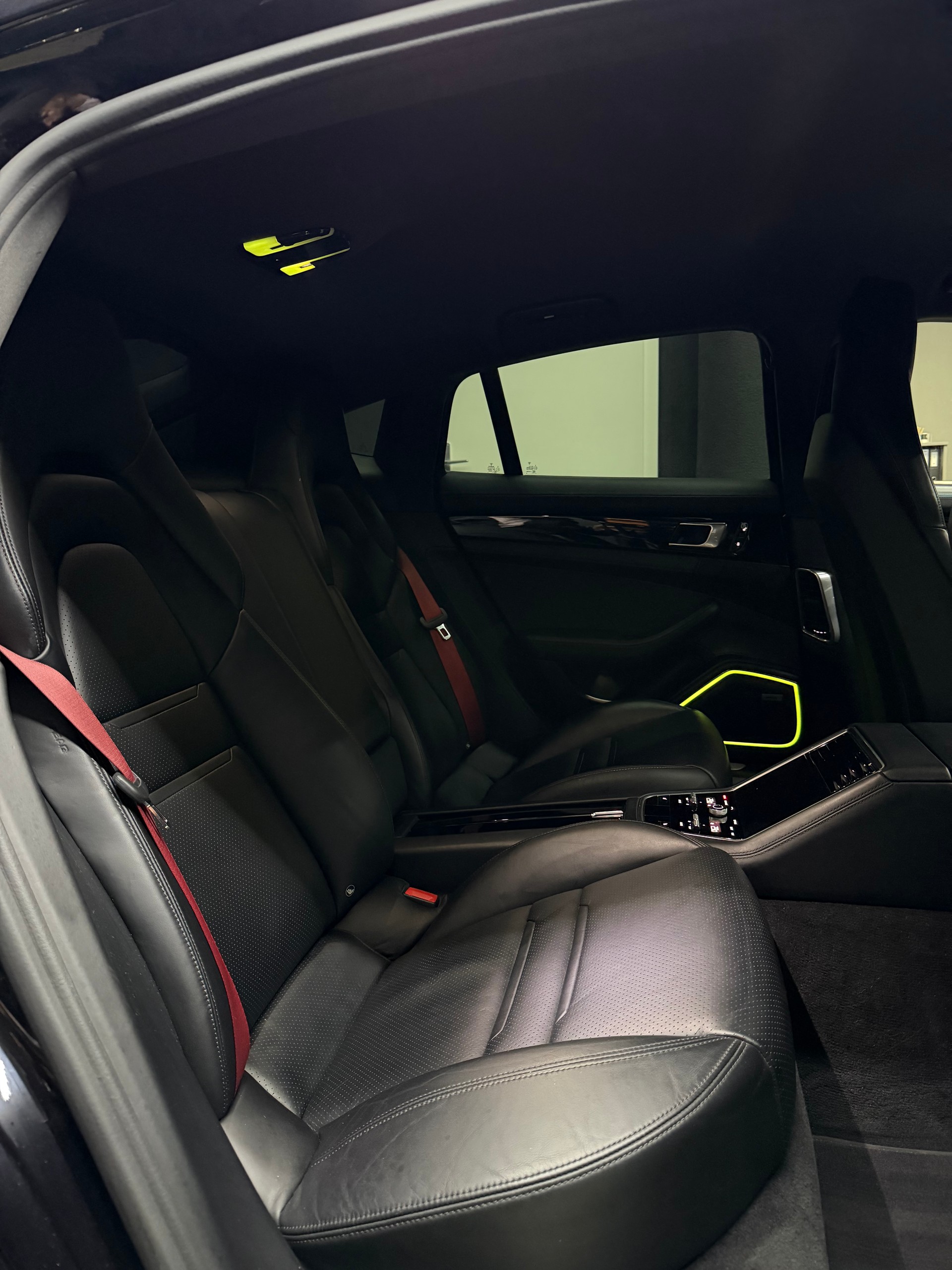 PORSCHE Panamera 4 E-Hybrid PDK-image-15