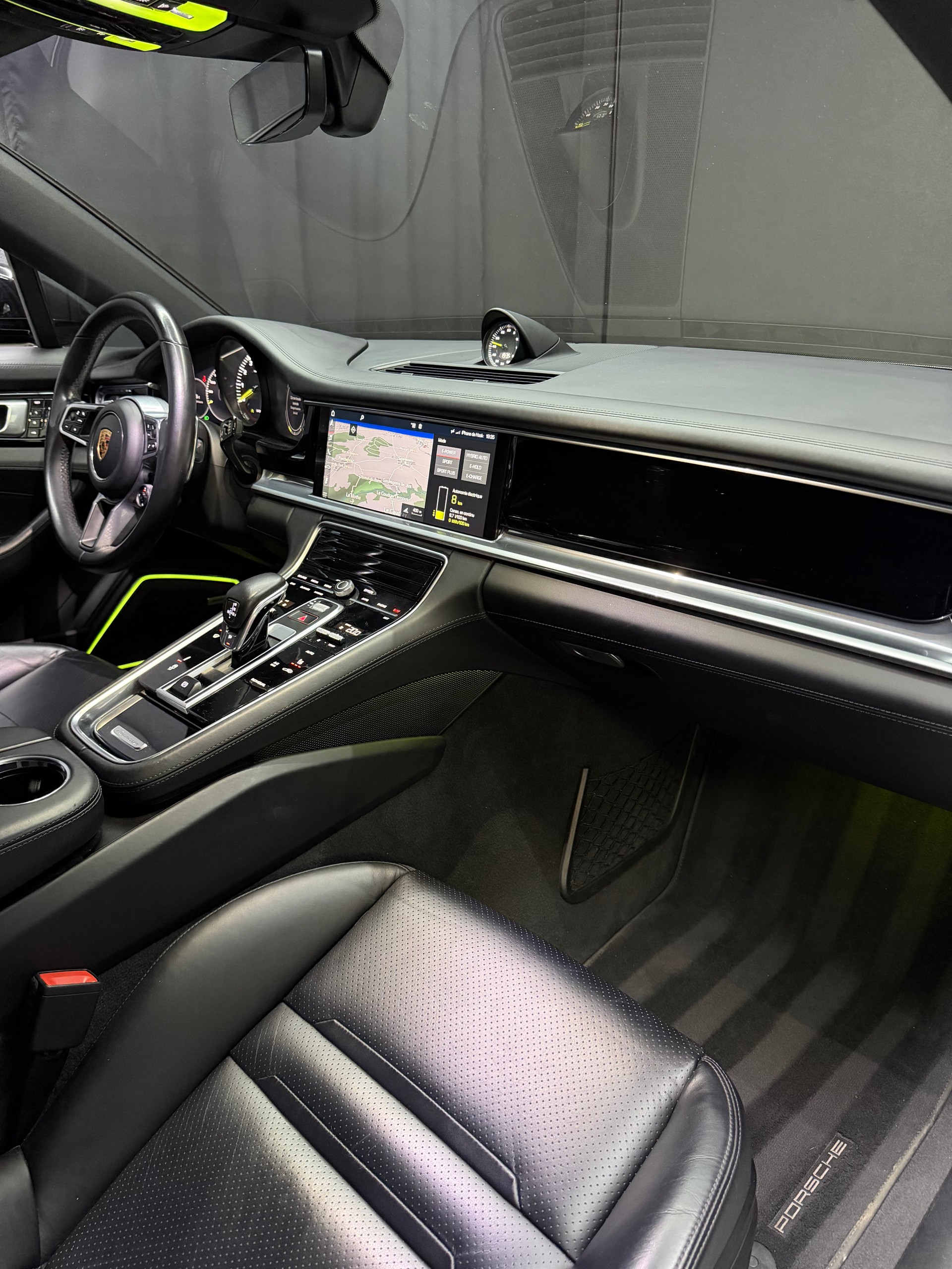 PORSCHE Panamera 4 E-Hybrid PDK-image-13