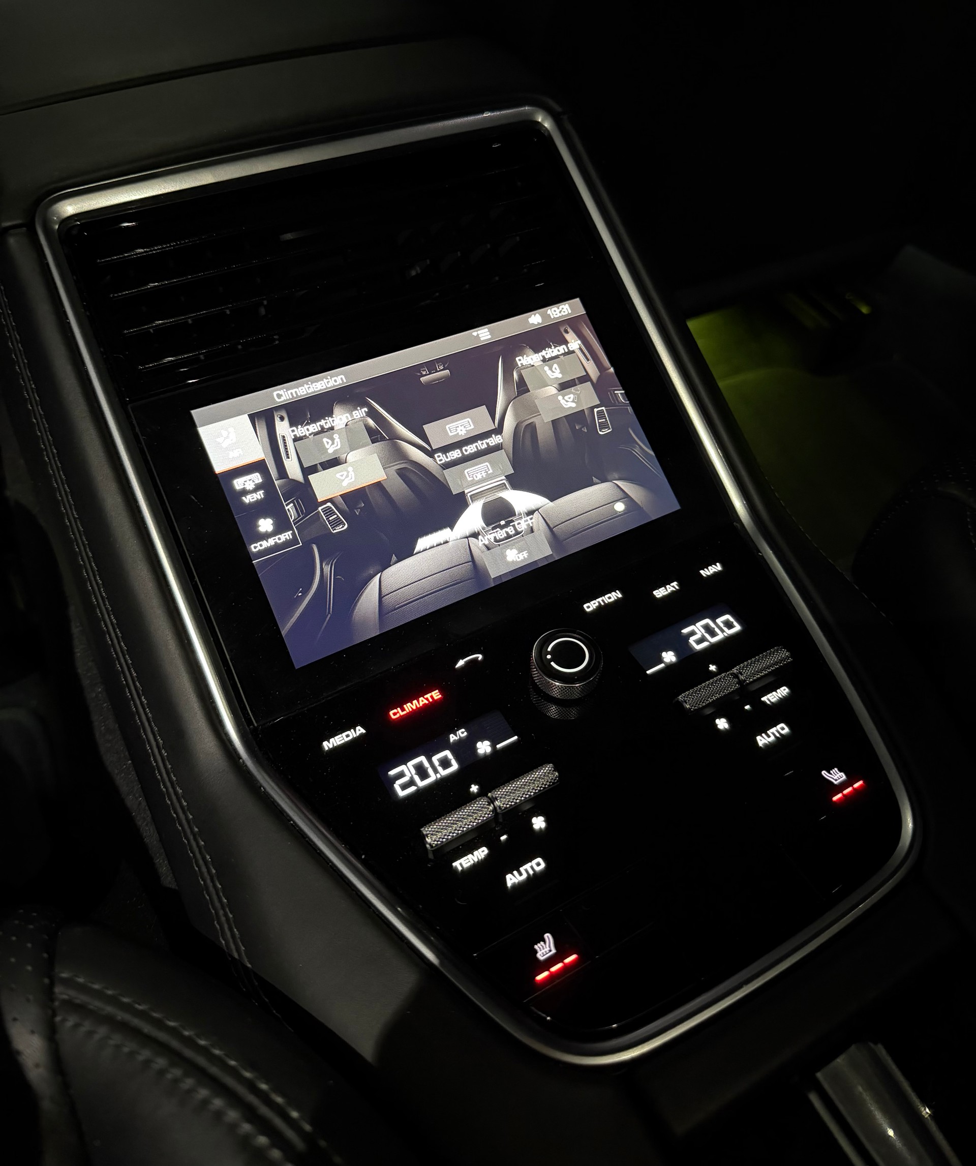 PORSCHE Panamera 4 E-Hybrid PDK-image-26