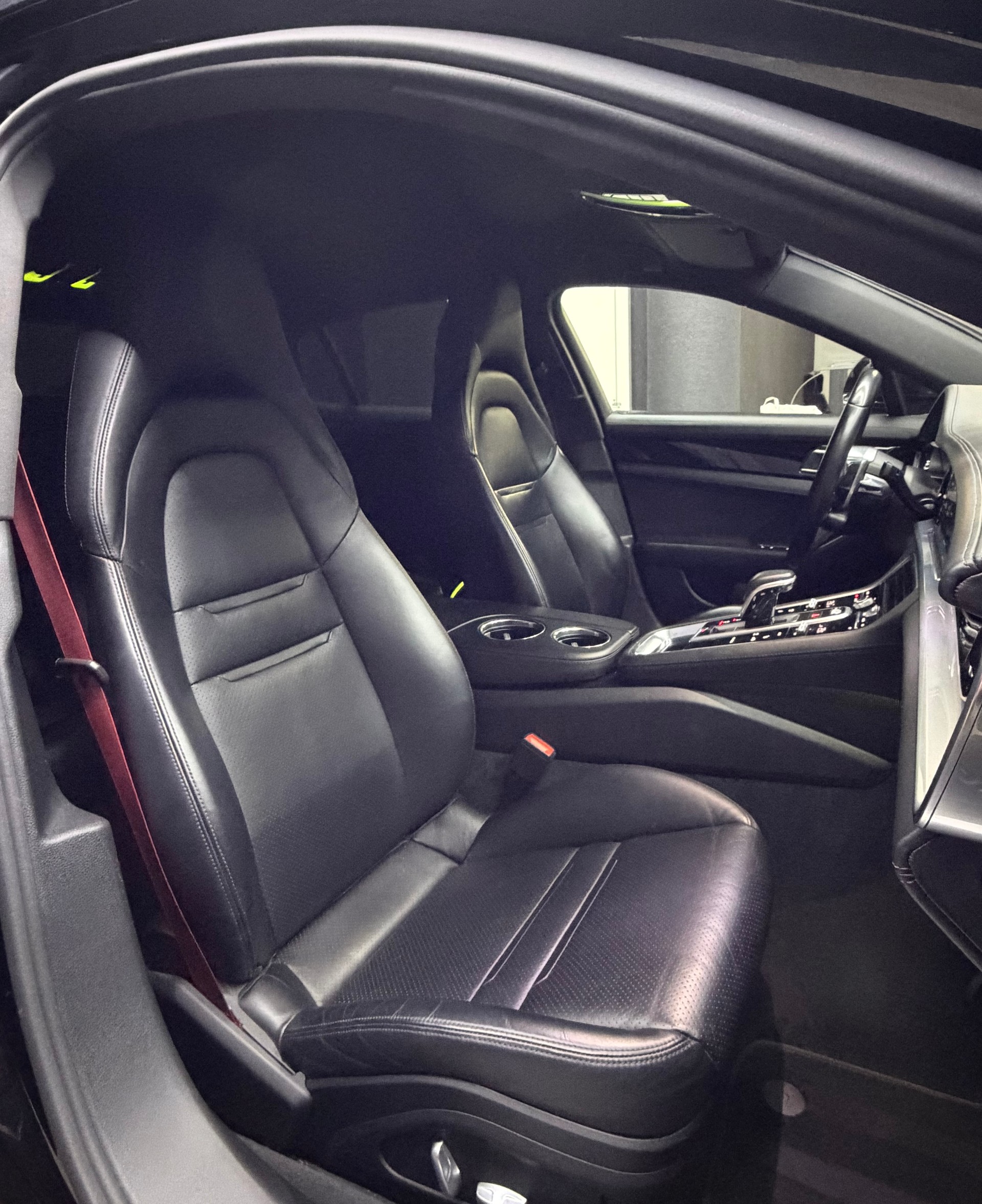 PORSCHE Panamera 4 E-Hybrid PDK-image-14