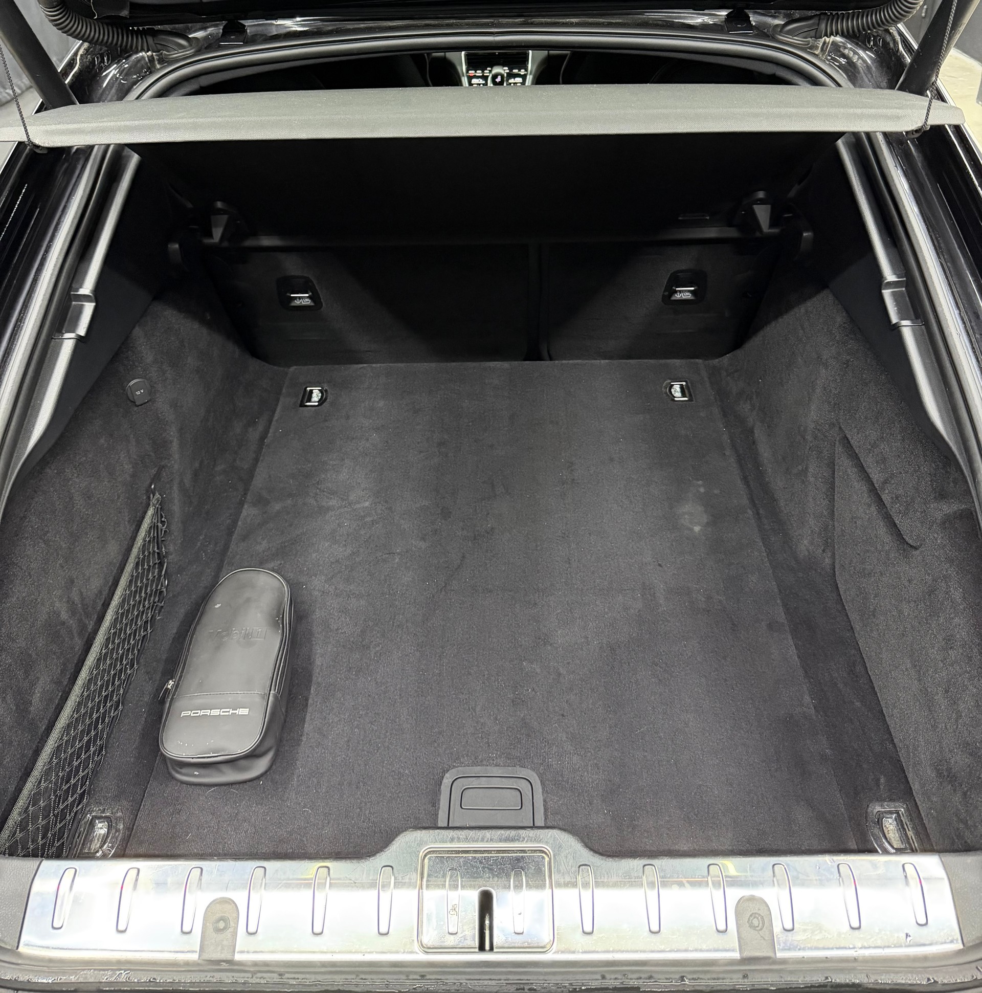 PORSCHE Panamera 4 E-Hybrid PDK-image-30