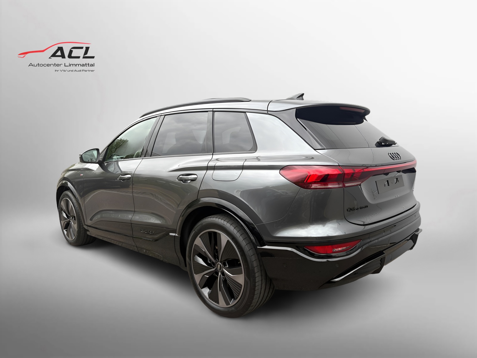 AUDI Q6 Sportback e-tron quattro-image-12