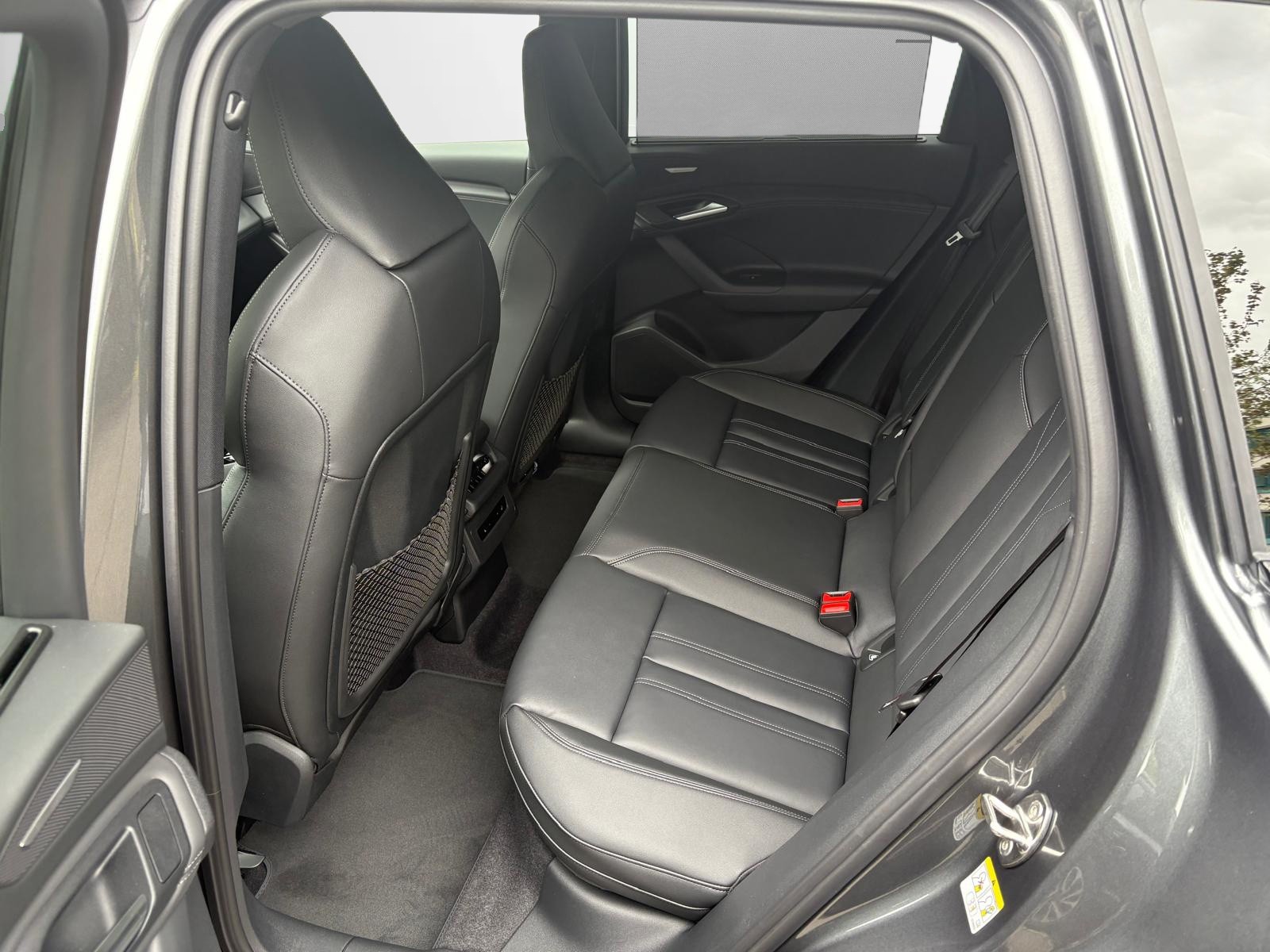 AUDI Q6 e-tron quattro-image-10