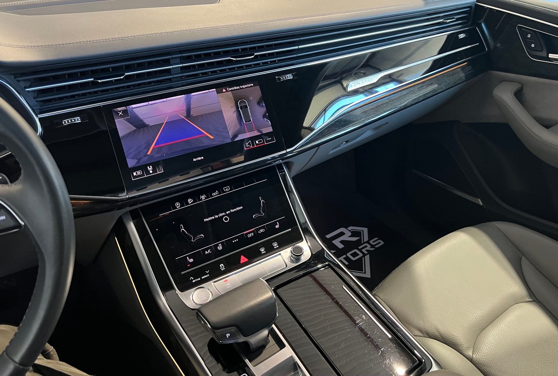 AUDI Q8 55 TFSI quattro tiptronic-image-7