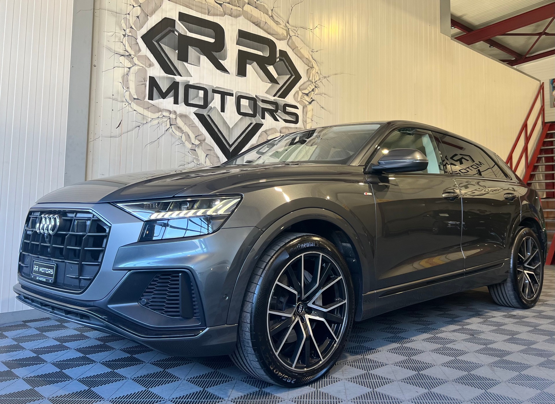 AUDI Q8 55 TFSI quattro tiptronic