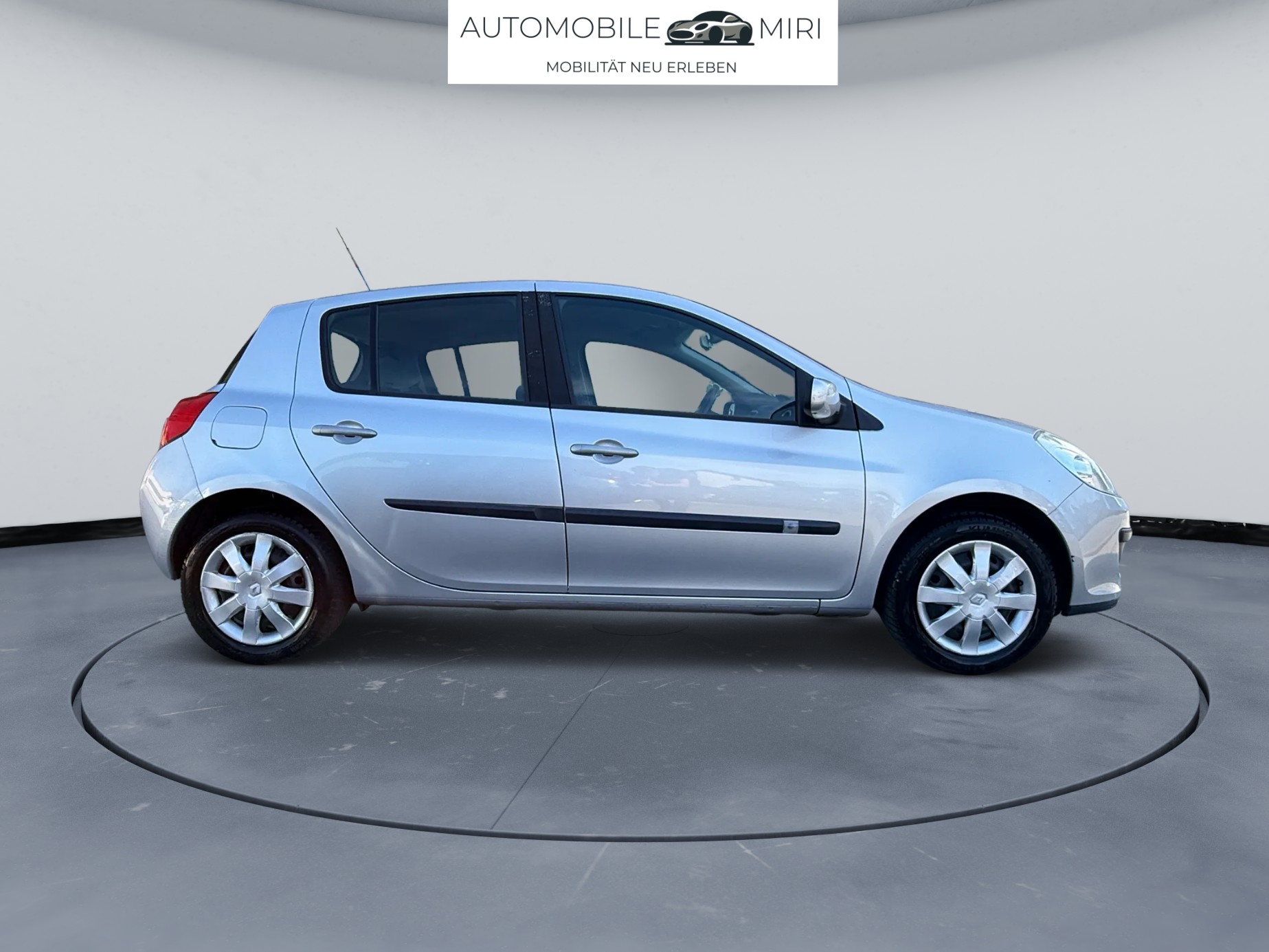 RENAULT Clio 1.2 16V Turbo Exception-image-3