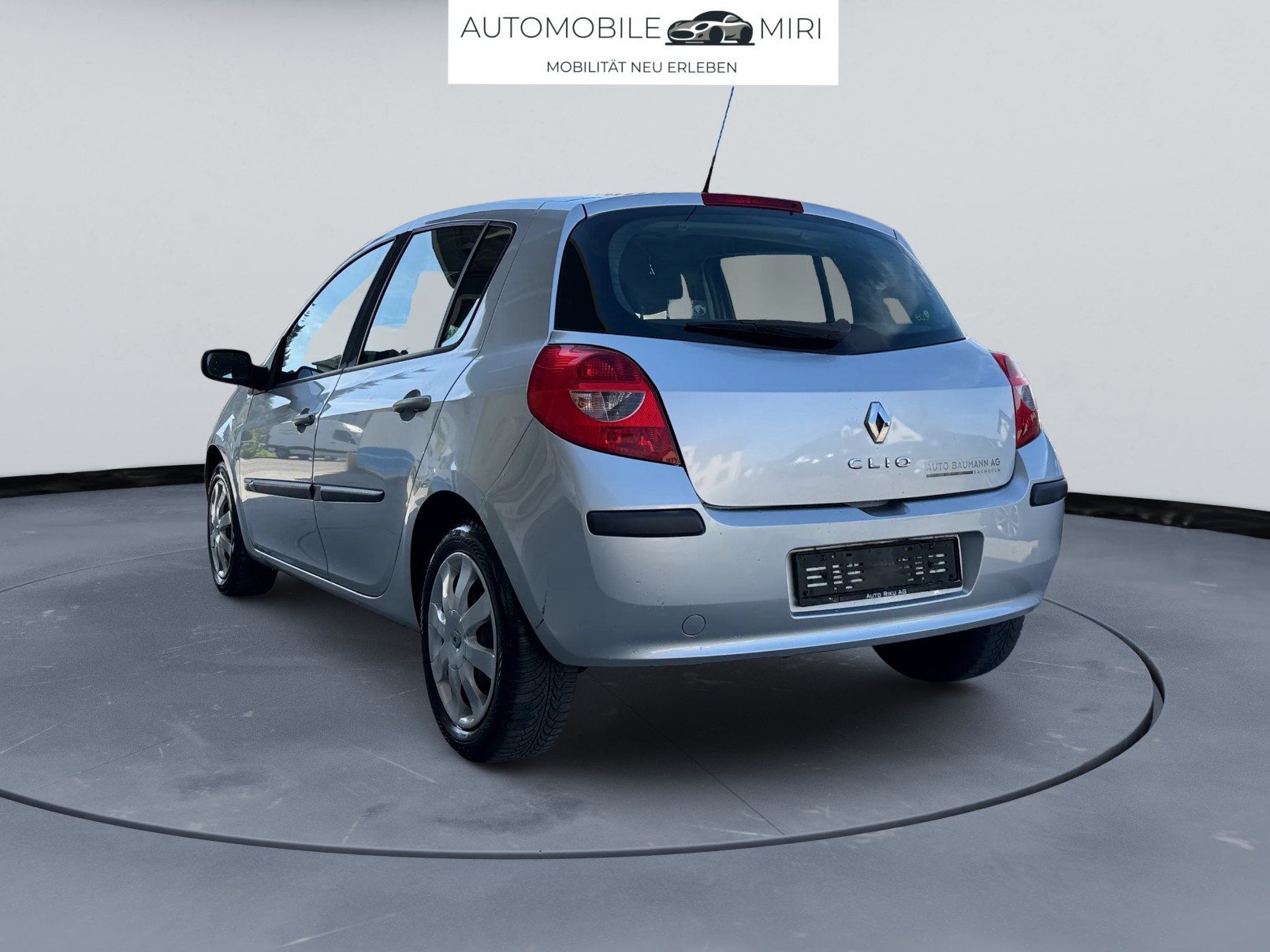 RENAULT Clio 1.2 16V Turbo Exception-image-6