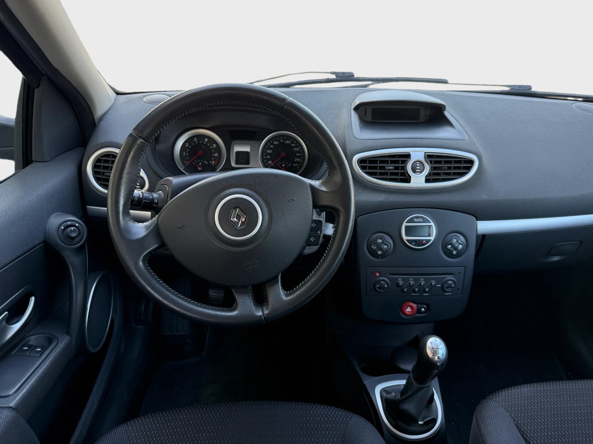 RENAULT Clio 1.2 16V Turbo Exception-image-9