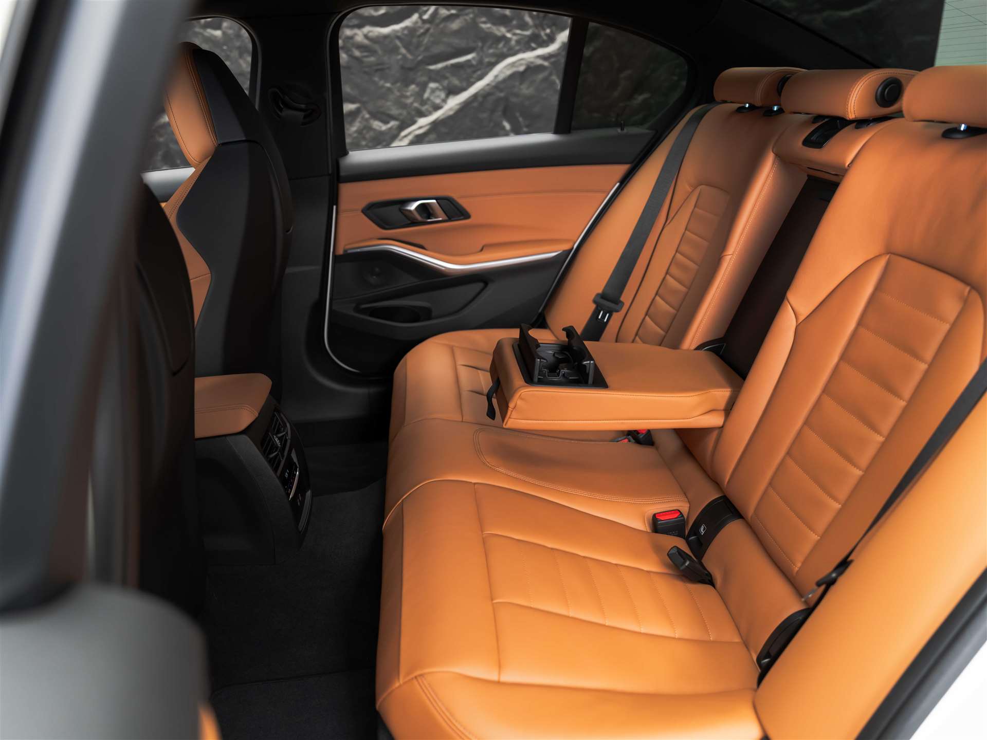 BMW M340d xDrive 48V Steptronic M Sport Pro *Facelift*Head-Up*Ambientebeleuchtung*-image-14