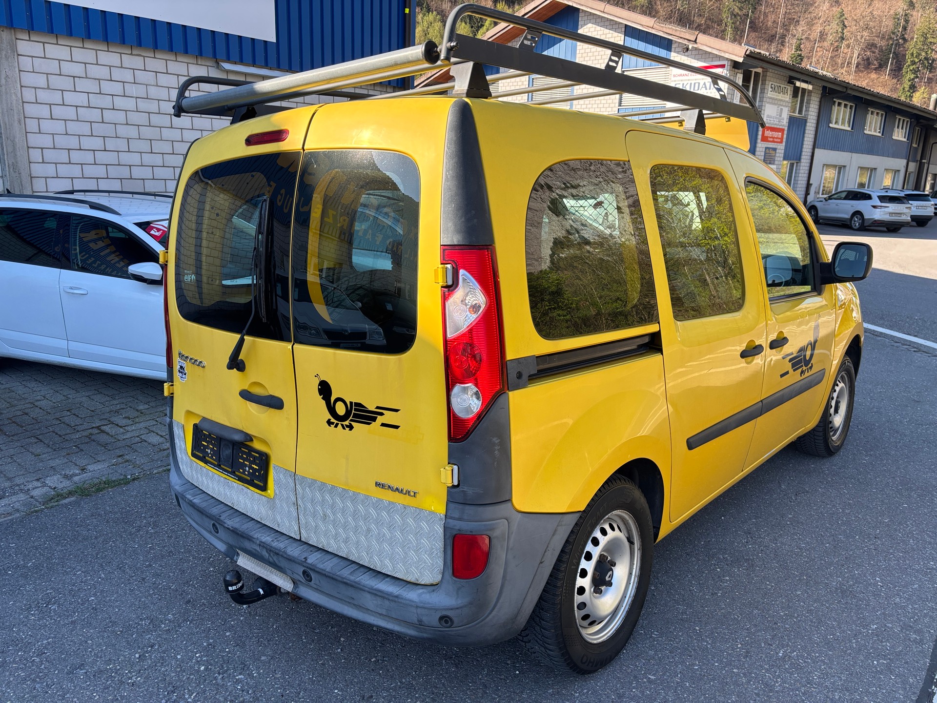 RENAULT Kangoo 1.6 105 Business A-image-4