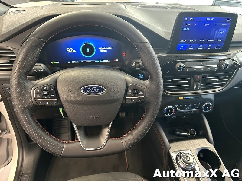 FORD Kuga 2.5 Plug-in Hybrid ST-Line X-image-10