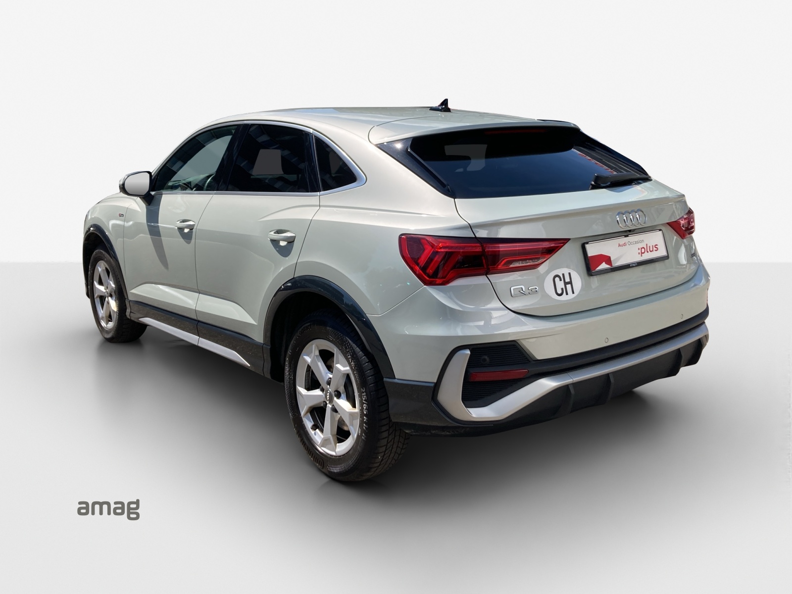 AUDI Q3 Sportback 40 TFSI S line quattro S-tronic-image-2