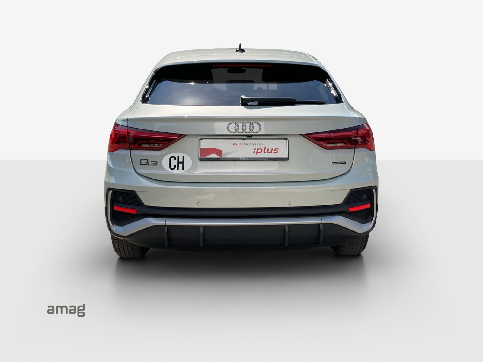 AUDI Q3 Sportback 40 TFSI S line quattro S-tronic-image-3