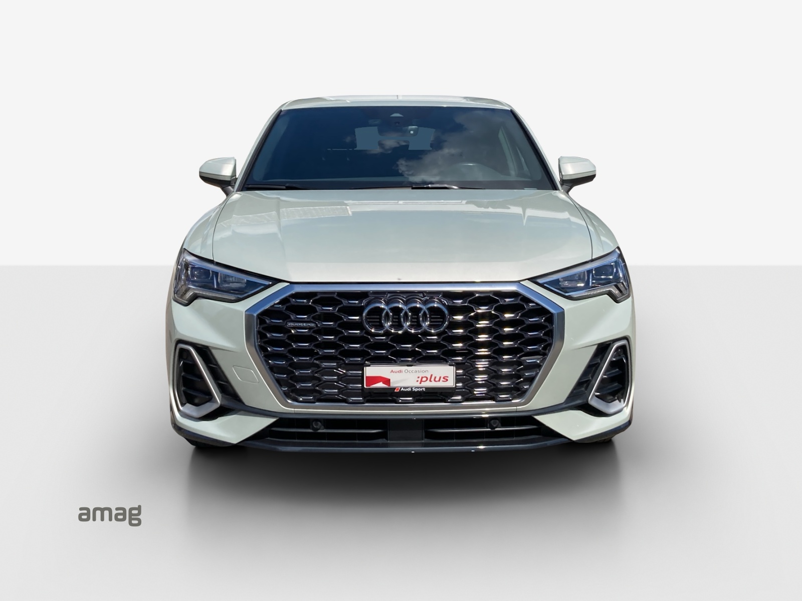 AUDI Q3 Sportback 40 TFSI S line quattro S-tronic-image-6