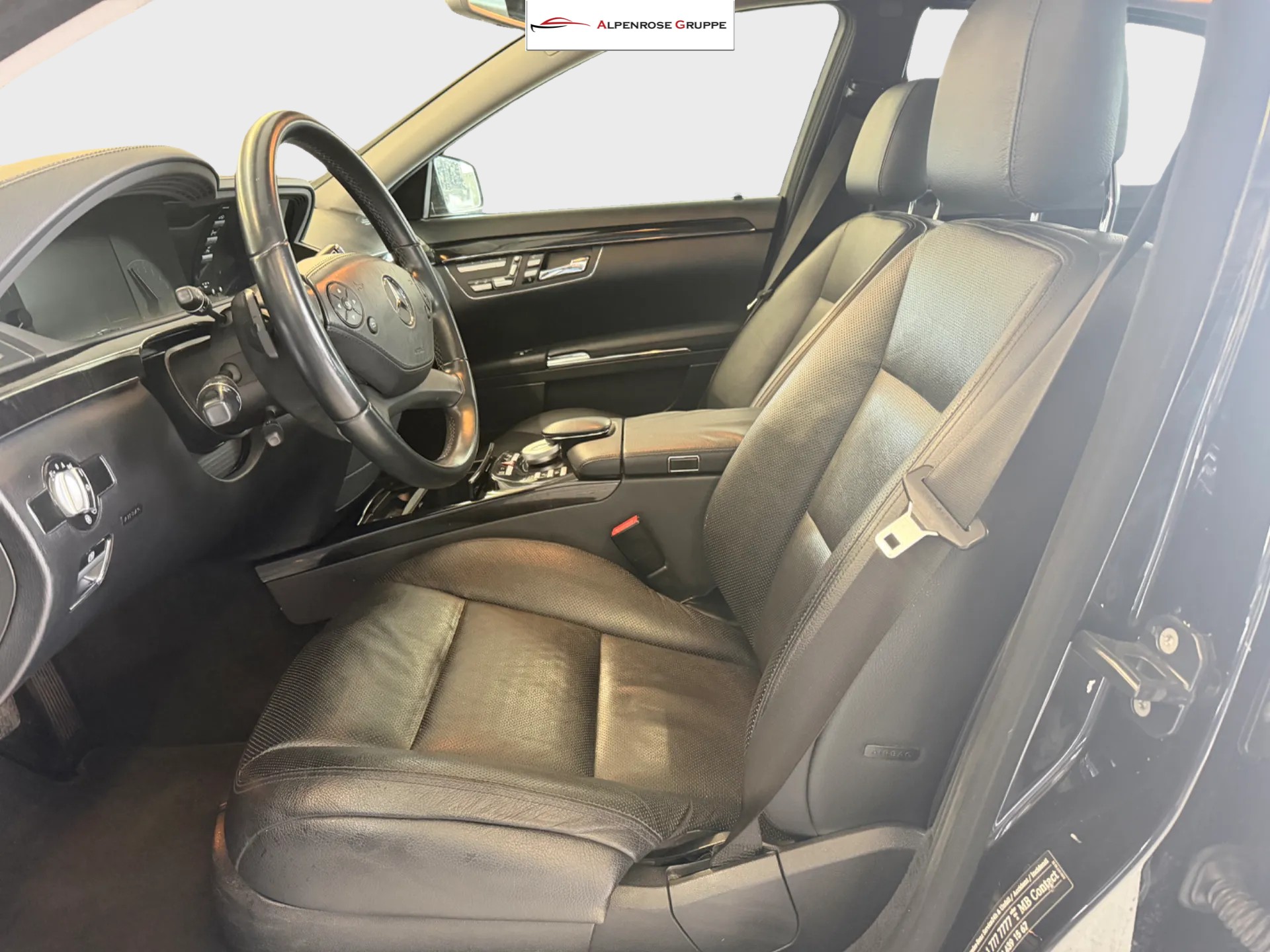 MERCEDES-BENZ S 350 L BlueEfficiency SS 4Matic 7G-Tronic-image-6