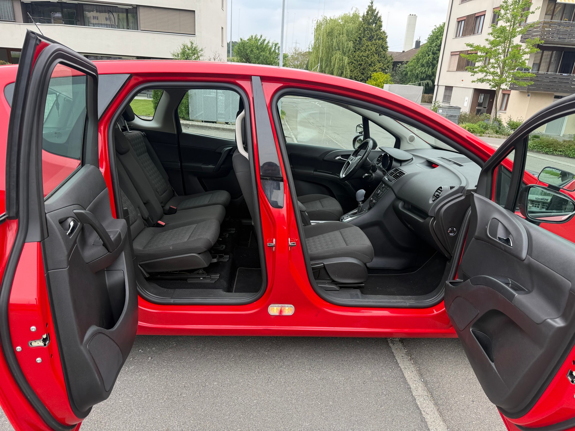 OPEL Meriva 1.4 Turbo Cosmo Automatic-image-11