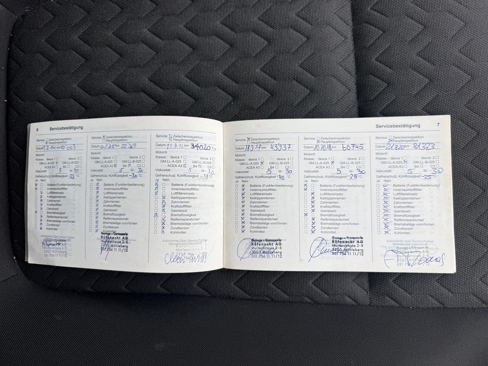 OPEL Meriva 1.4 Turbo Cosmo Automatic-image-13