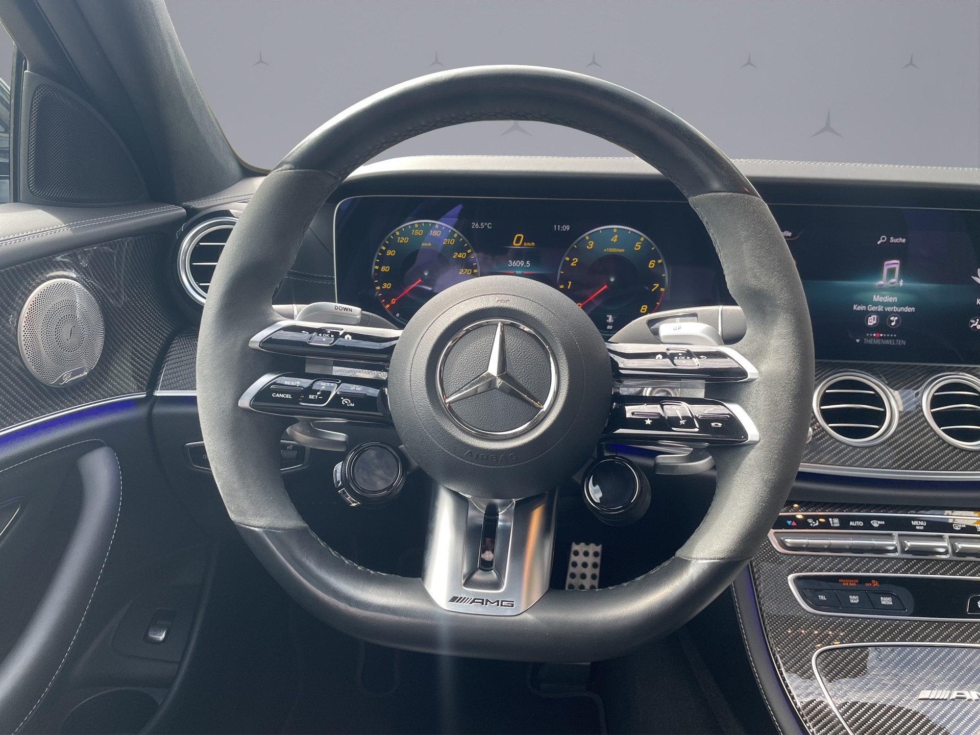 MERCEDES-BENZ E 63 S AMG 4matic+ Kombi-image-12