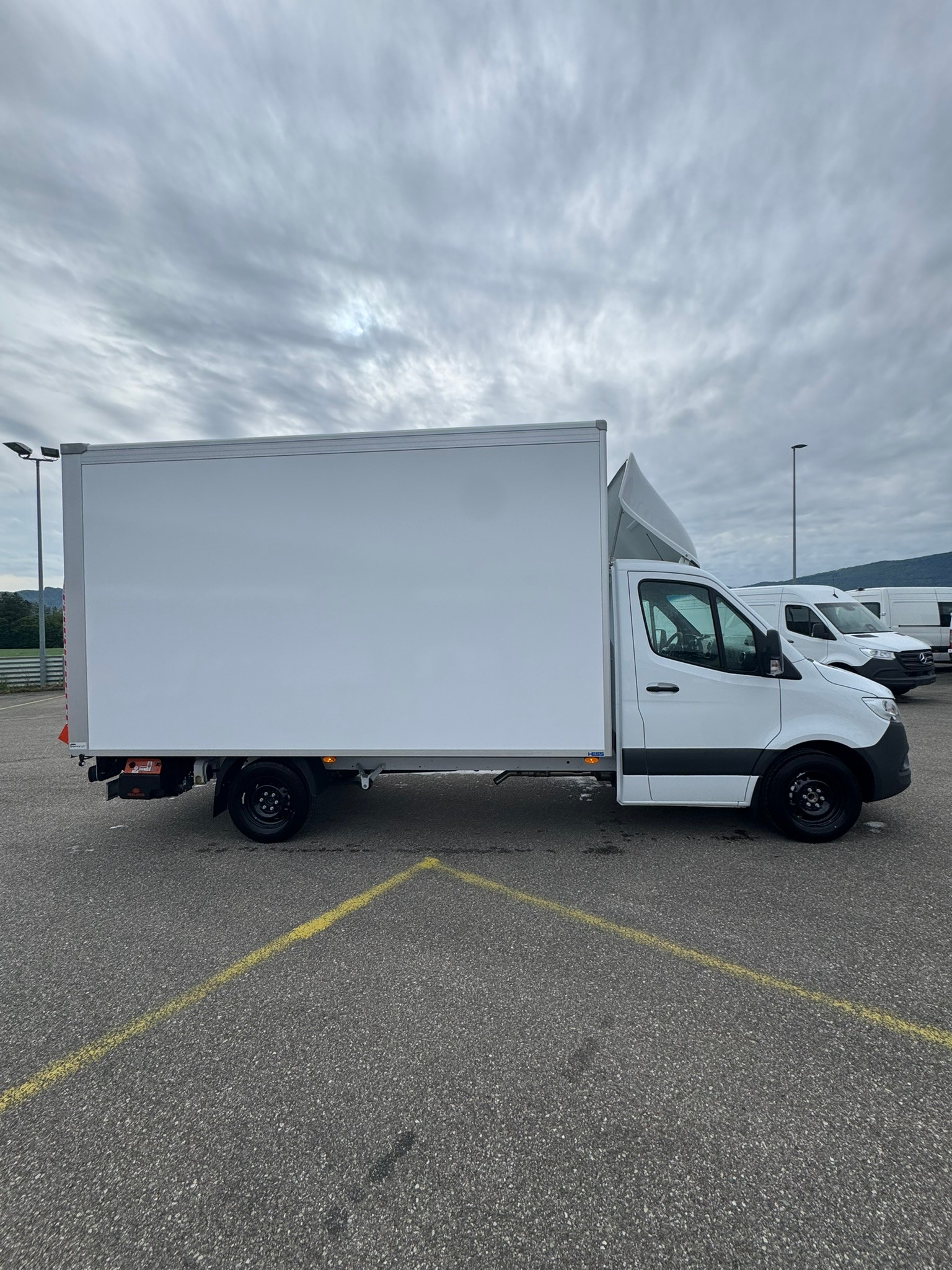 MERCEDES-BENZ 317 CDI PRO CH 4325 mm L-image-3