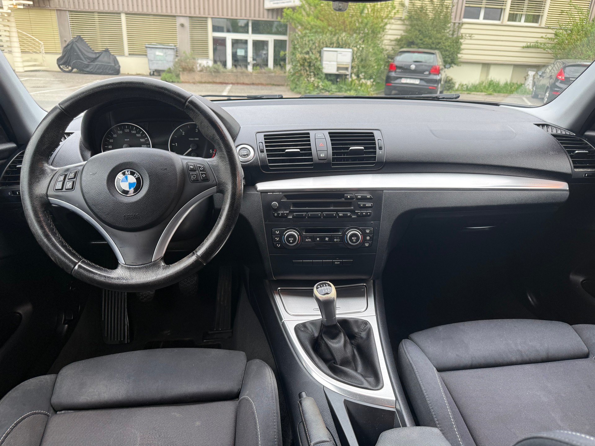 BMW 118-image-7