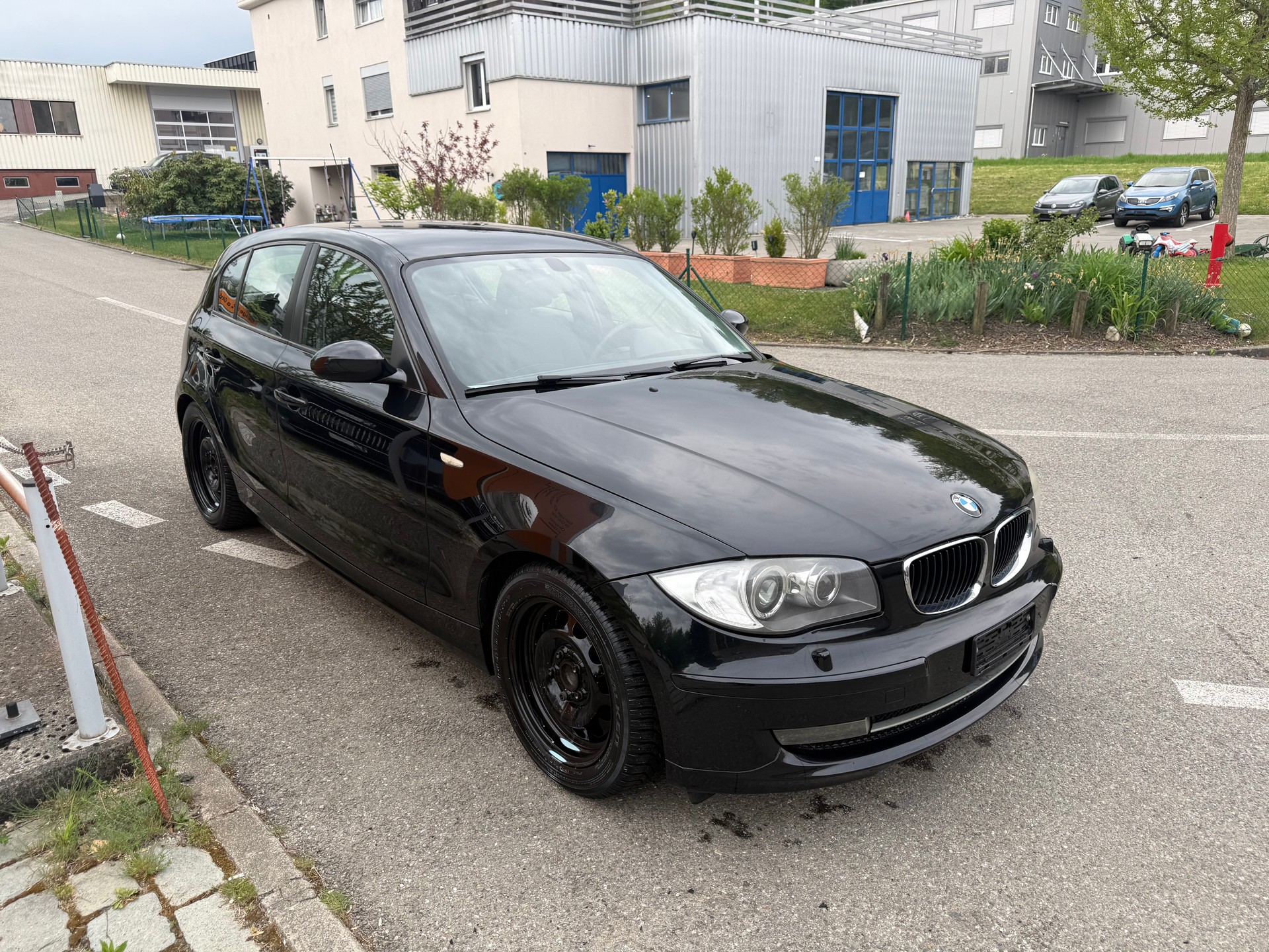 BMW 118-image-1